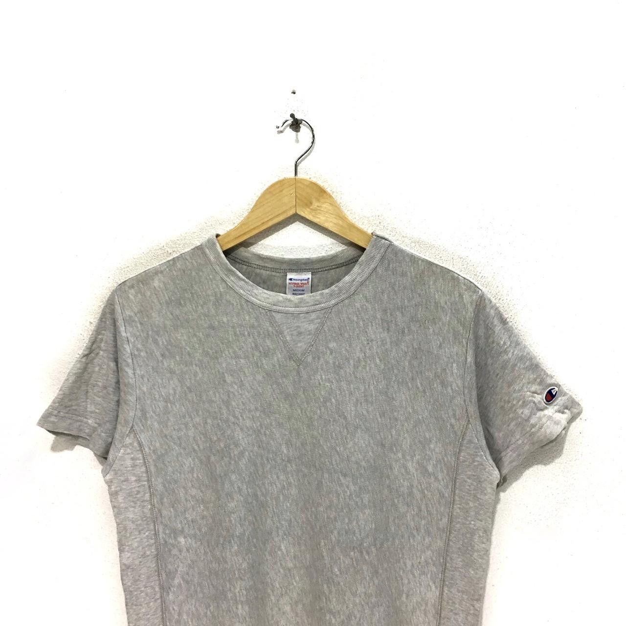 Champion Vintage CHAMPION PRODUCT USA Logo Gray Medium Tee Shirt Size M / US 6-8 / IT 42-44 - 2 Thumbnail