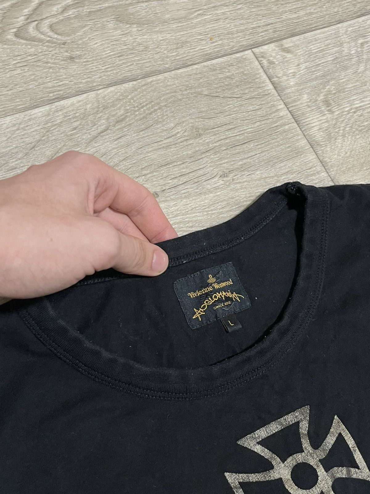Vintage Vivienne westwood t-shirt big logo Size US L / EU 52-54 / 3 - 5 Thumbnail
