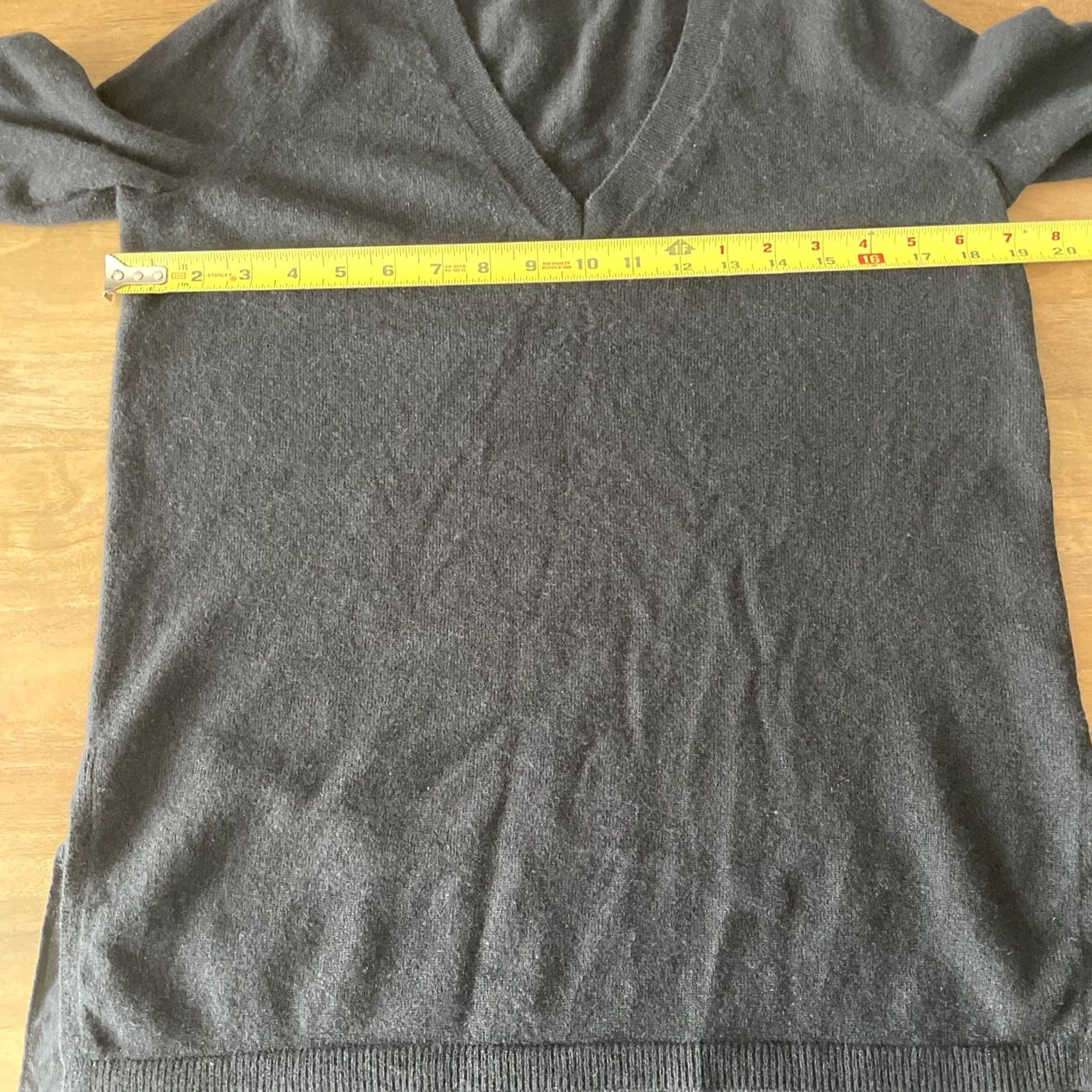 Vince Vince Cashmere V Neck Sweater Womens Size XS Black Pullover Silk Trim Sweatshirt Size XS / US 0-2 / IT 36-38 - 6 Thumbnail