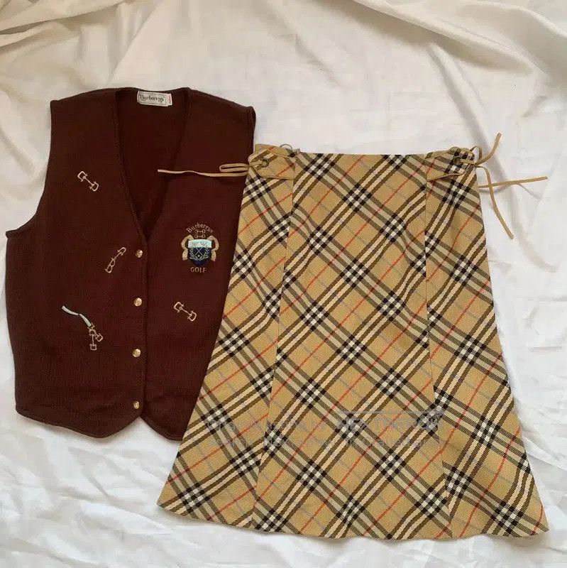Burberry Burberry Brown Yellow Plaid Women's Skirt. Size 23" - 4 Thumbnail