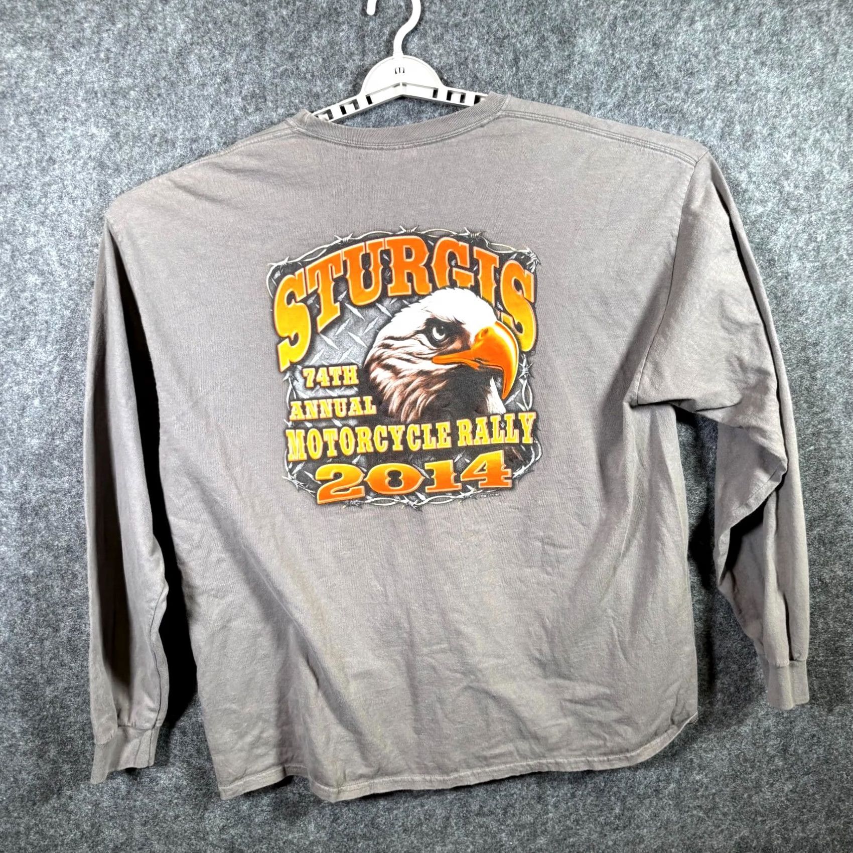 Gildan Gildan T-Shirt Mens 2XL Gray VTG Sturgis 2014 74th Anniversary Motorcycle Rally Logo Graphic Print Short Sleeve Crew Neck Shirt Mens Size US XXL / EU 58 / 5 - 2 Thumbnail