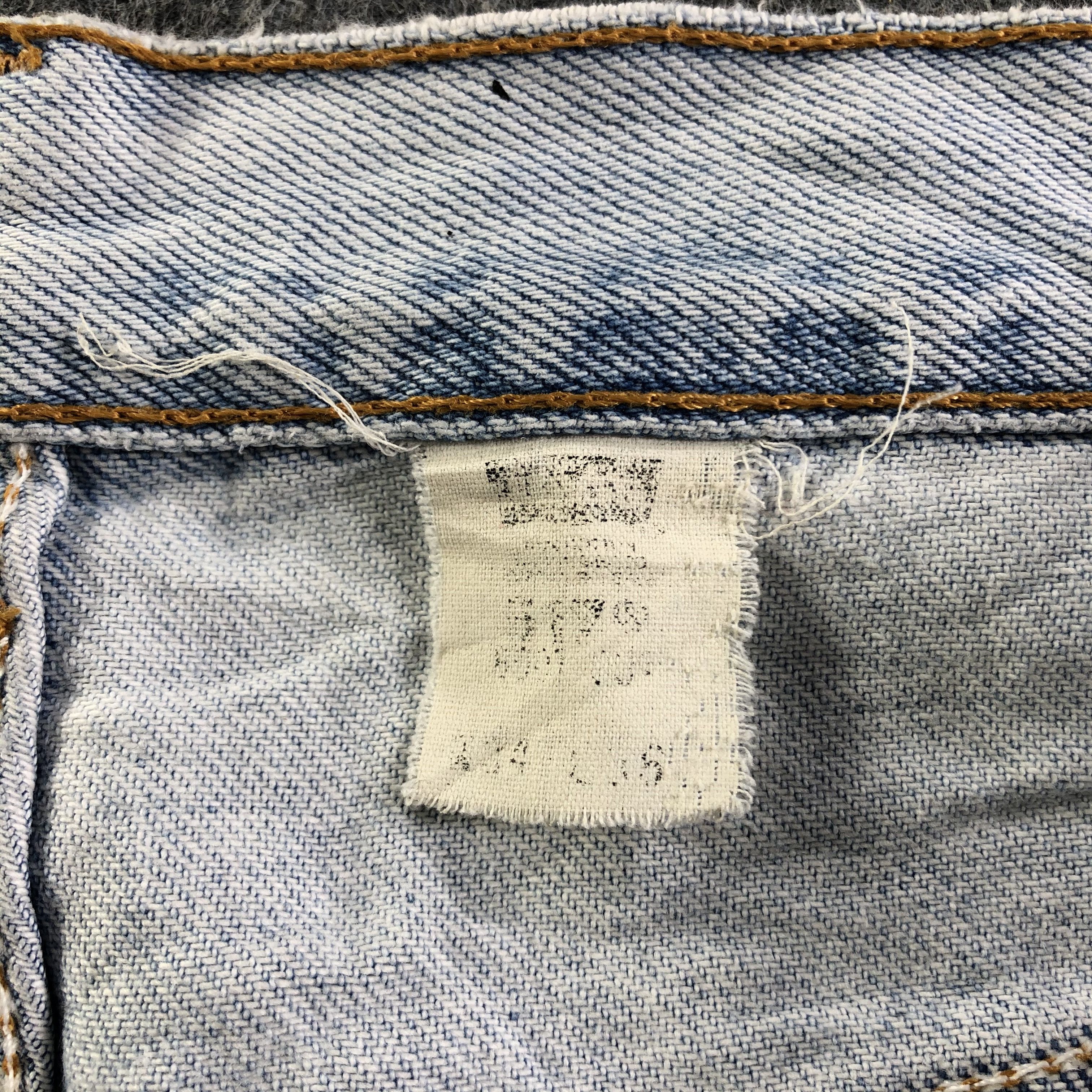 Levi's 90s Vintage Light Wash Levis 517 Flare Jeans-J4047 Size US 35 - 13 Thumbnail