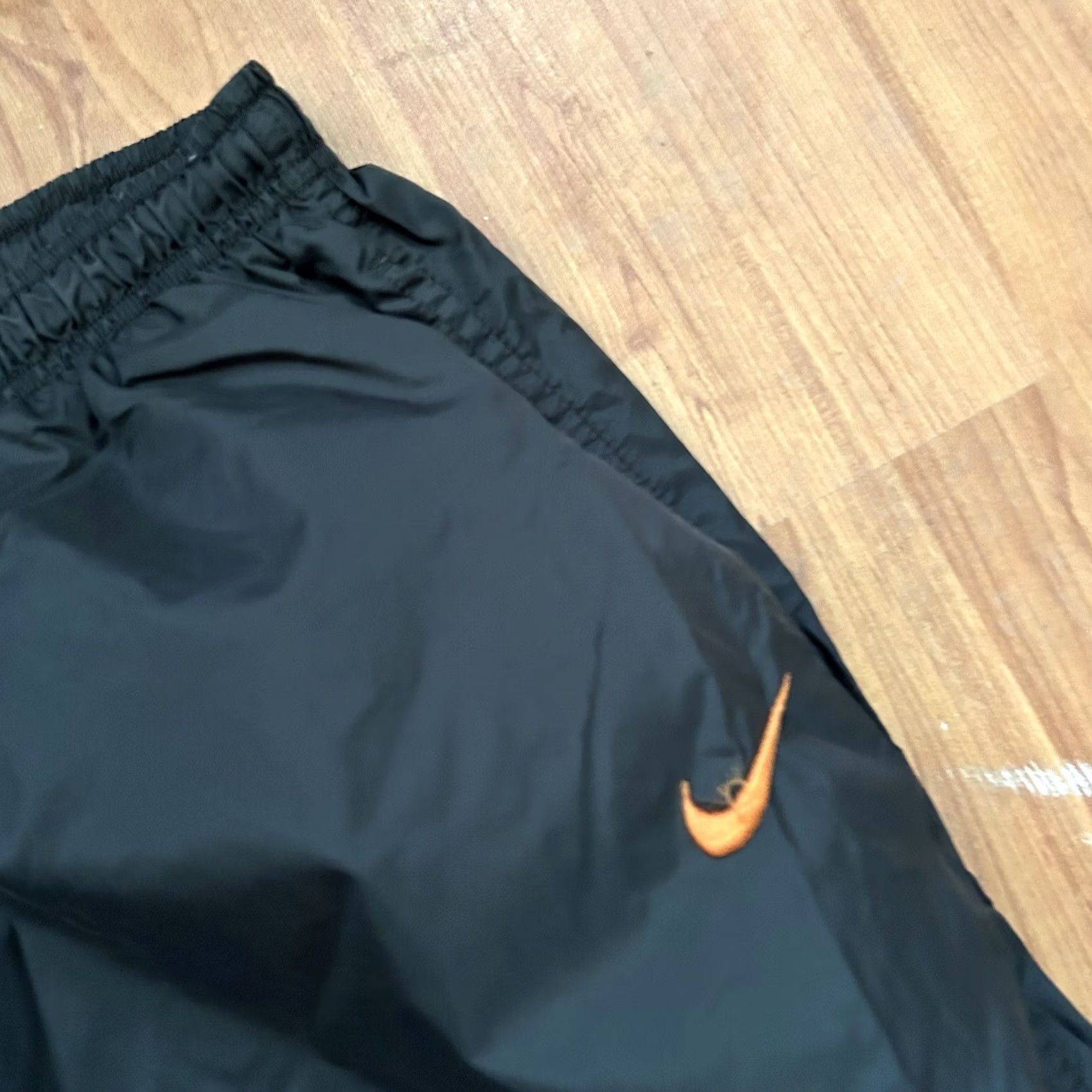 Nike VINTAGE Nike Track Pants Windbreaker Baggy 90s XL Mens Gray Tag Size US 36 / EU 52 - 2 Thumbnail
