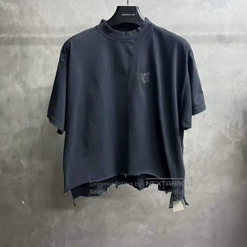 Balenciaga Balenciaga Black Crew Neck Vintage Effect Short Sleeve Size US S / EU 44-46 / 1 - 1 Thumbnail