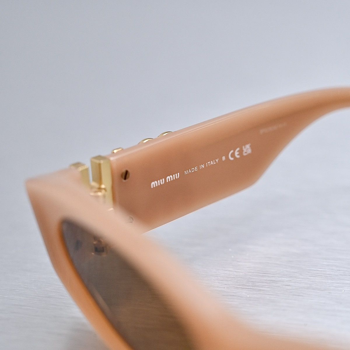 Miu Miu MIU MIU 0MU 11WS SUNGLASSES Size ONE SIZE - 4 Thumbnail