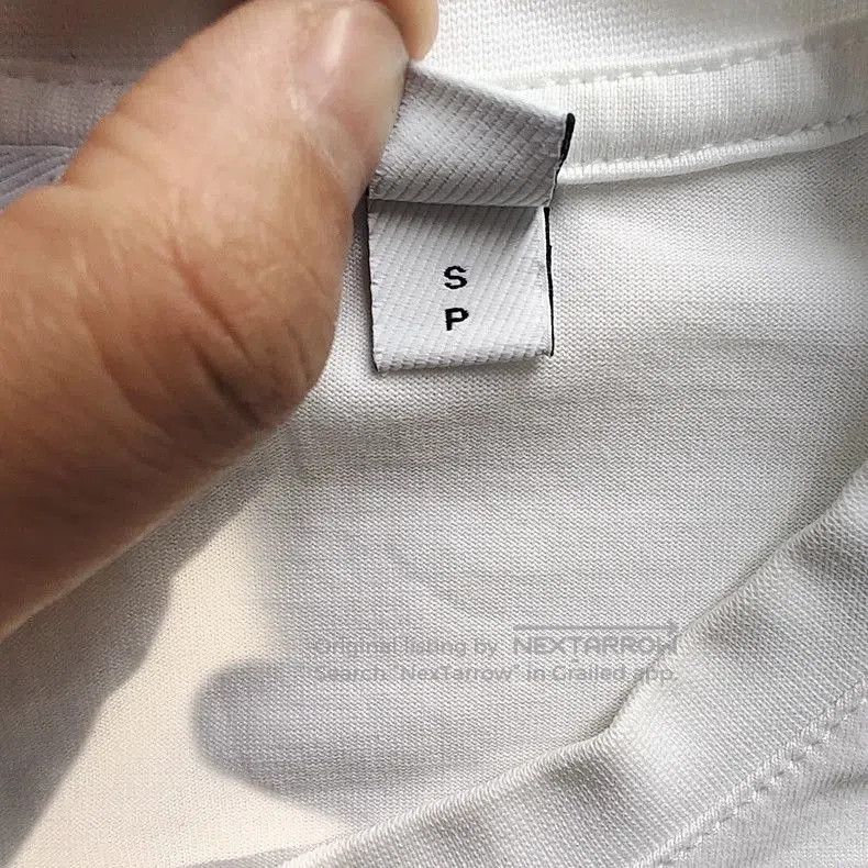 Burberry Burberry White Short Sleeve Embroidered T. Size US S / EU 44-46 / 1 - 4 Thumbnail