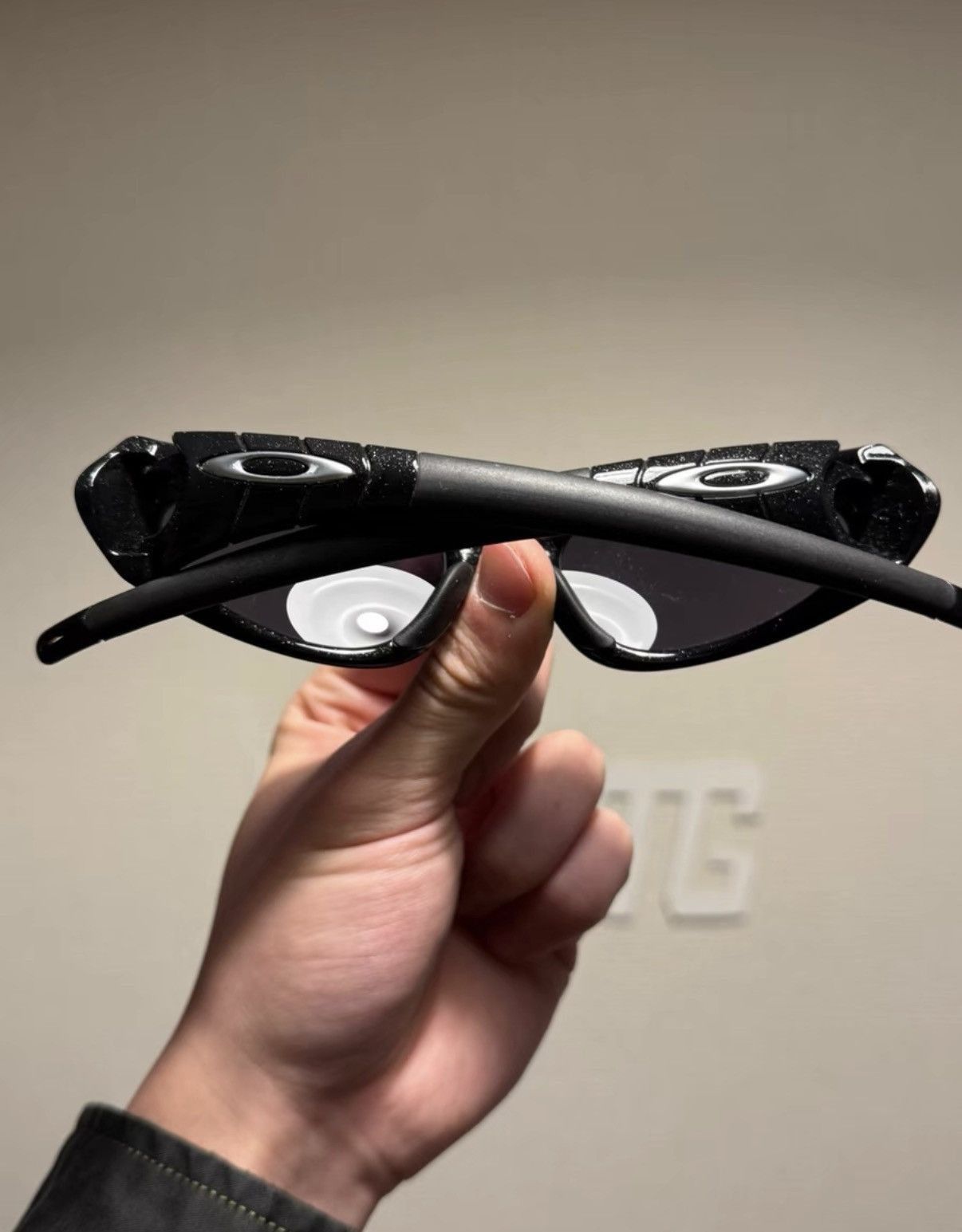 Oakley Black Oval Sporty Sunglasses Size ONE SIZE - 4 Thumbnail