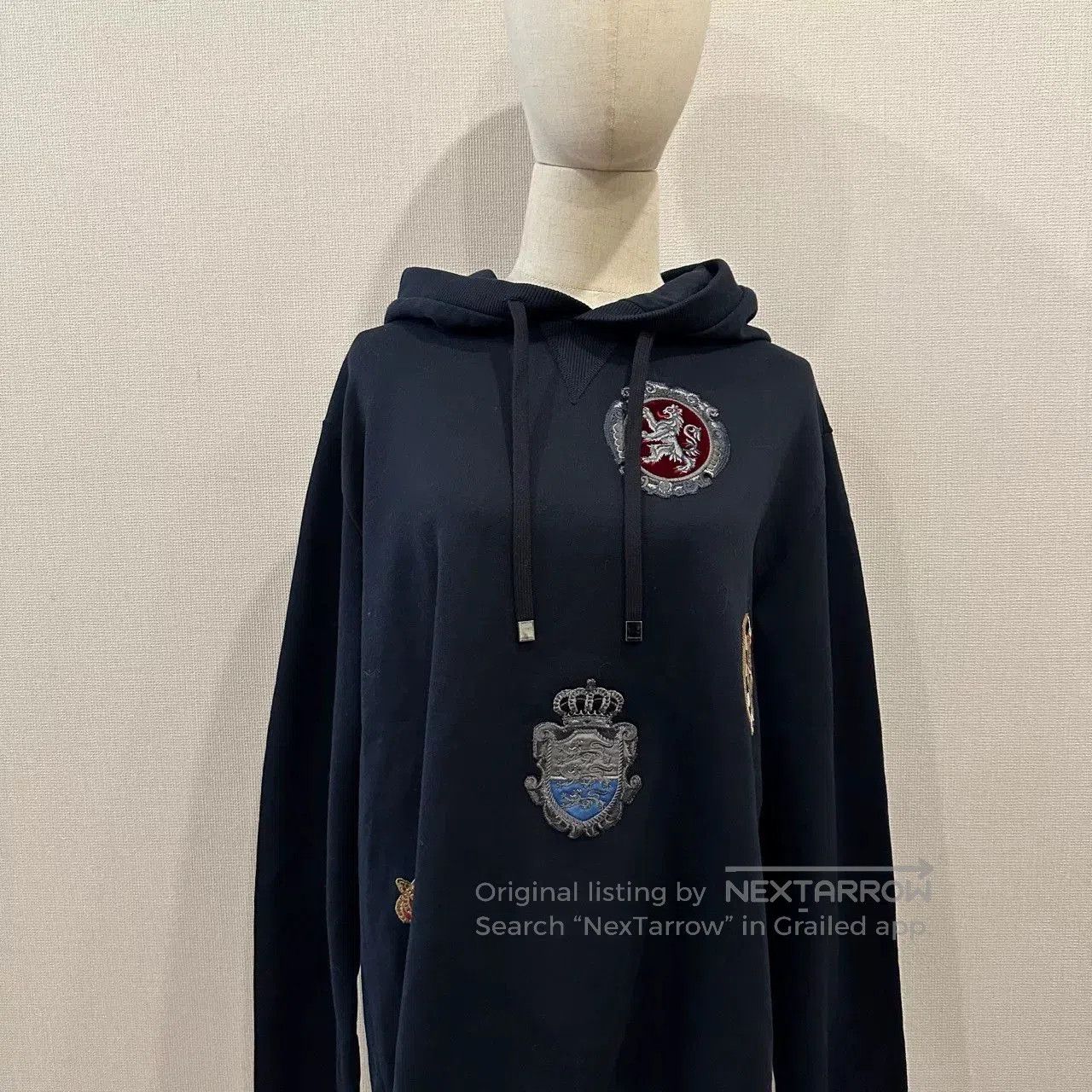 Dolce & Gabbana DG Dark Blue Badge Hoodie. Size US L / EU 52-54 / 3 - 2 Thumbnail