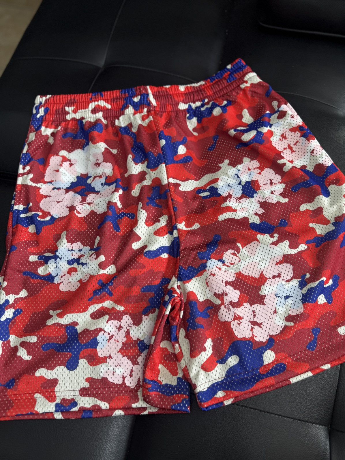 DENIM TEARS Denim Tears Mesh Summer Shorts Red Camo Size Large (NEW) Size US 33 - 4 Thumbnail