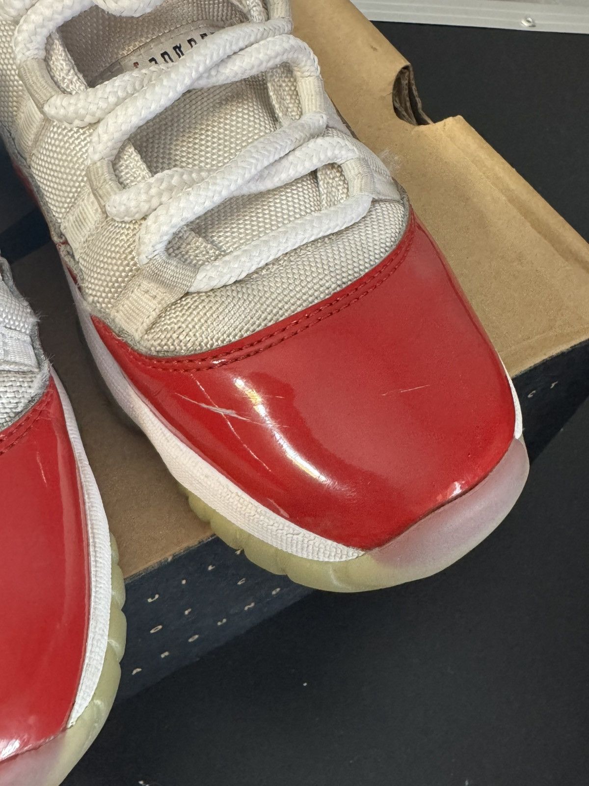 Jordan Brand Jordan 11 Cherry Size US 7 / EU 40 - 7 Thumbnail