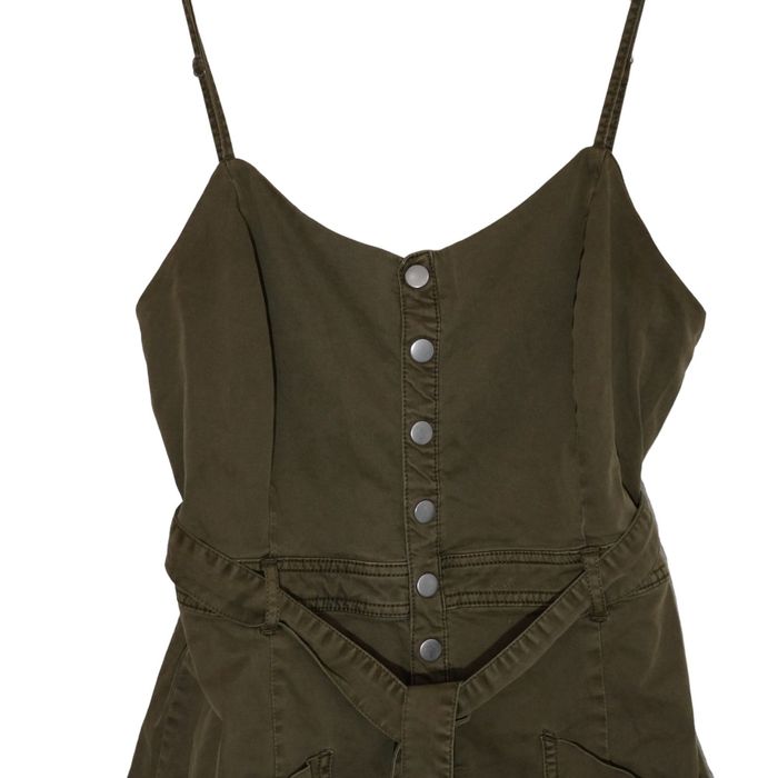 Garage NWT Garage Olive Green Romper Jumpsuit shorts Size M, adjust