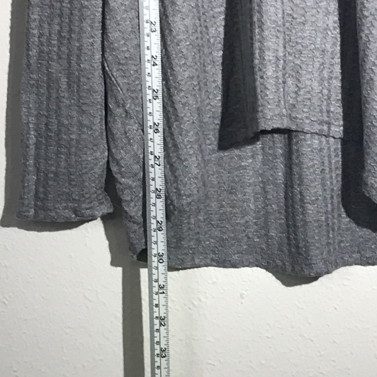 Other CHASER Grey Thermal Cold Shoulder Shirt Size Medium NWT Size M / US 6-8 / IT 42-44 - 3 Thumbnail