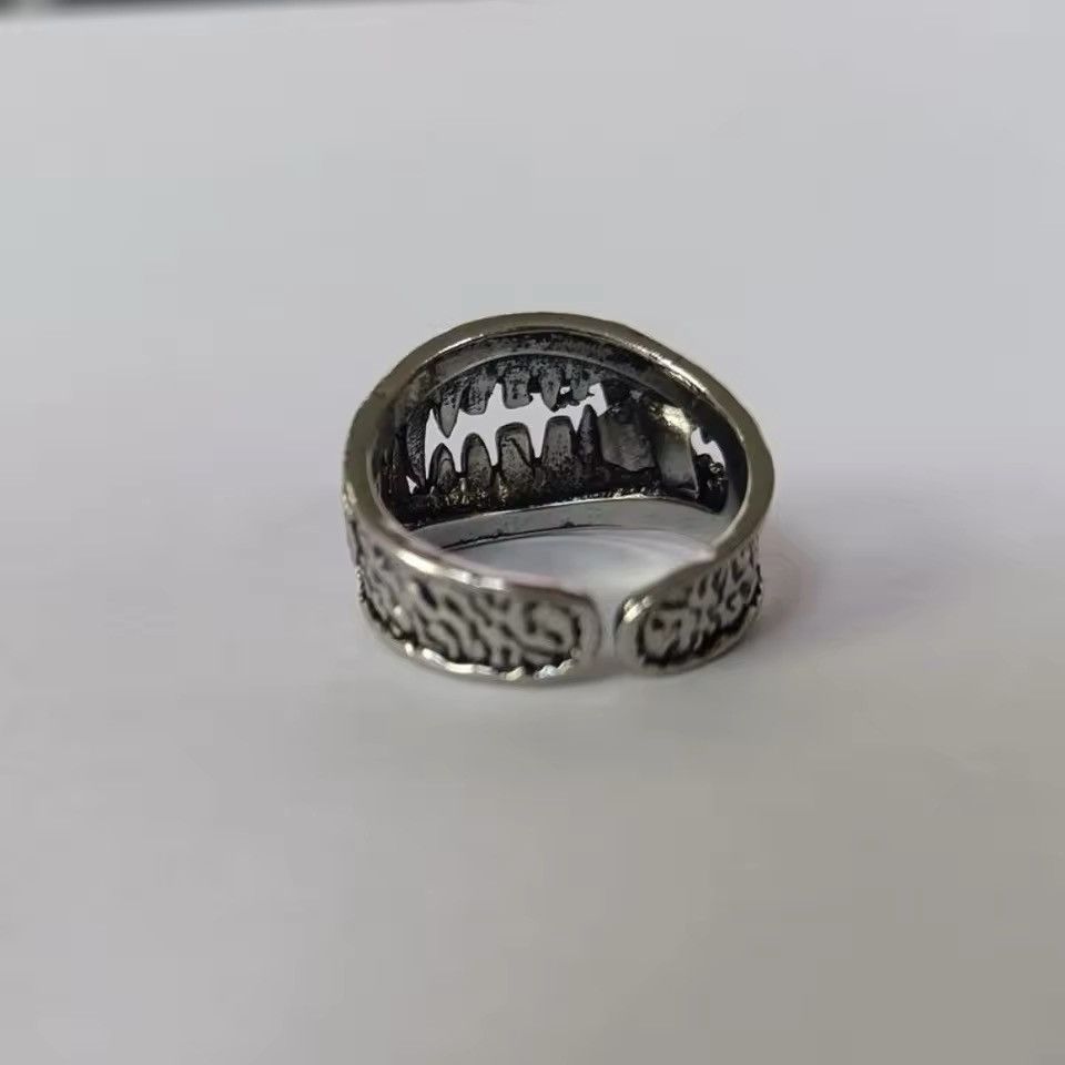 Jewelry × Vintage Resizeable Monster Tooth Ring Size ONE SIZE - 4 Thumbnail