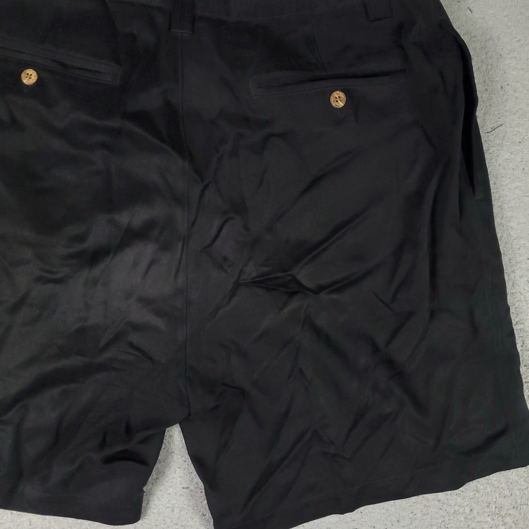 Tommy Bahama VINTAGE Tommy Bahama Men's Shorts Size 36 Black Silk Pleated Chino Casual Dress Pants Size US 36 / EU 52 - 5 Thumbnail