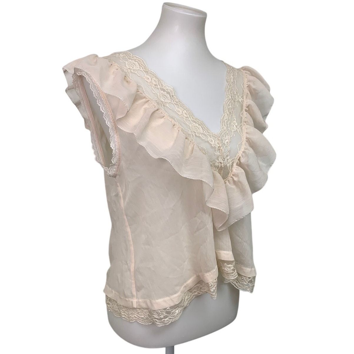 American Eagle Outfitters Aerie Sleeveless Floral Lace Sheer Ruffle Deep V Cottage Top Size M / US 6-8 / IT 42-44 - 1 Thumbnail