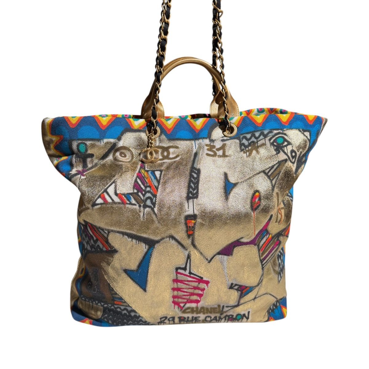 Chanel 2019 Graffiti XXL paris - new york tote Size ONE SIZE - 1 Thumbnail
