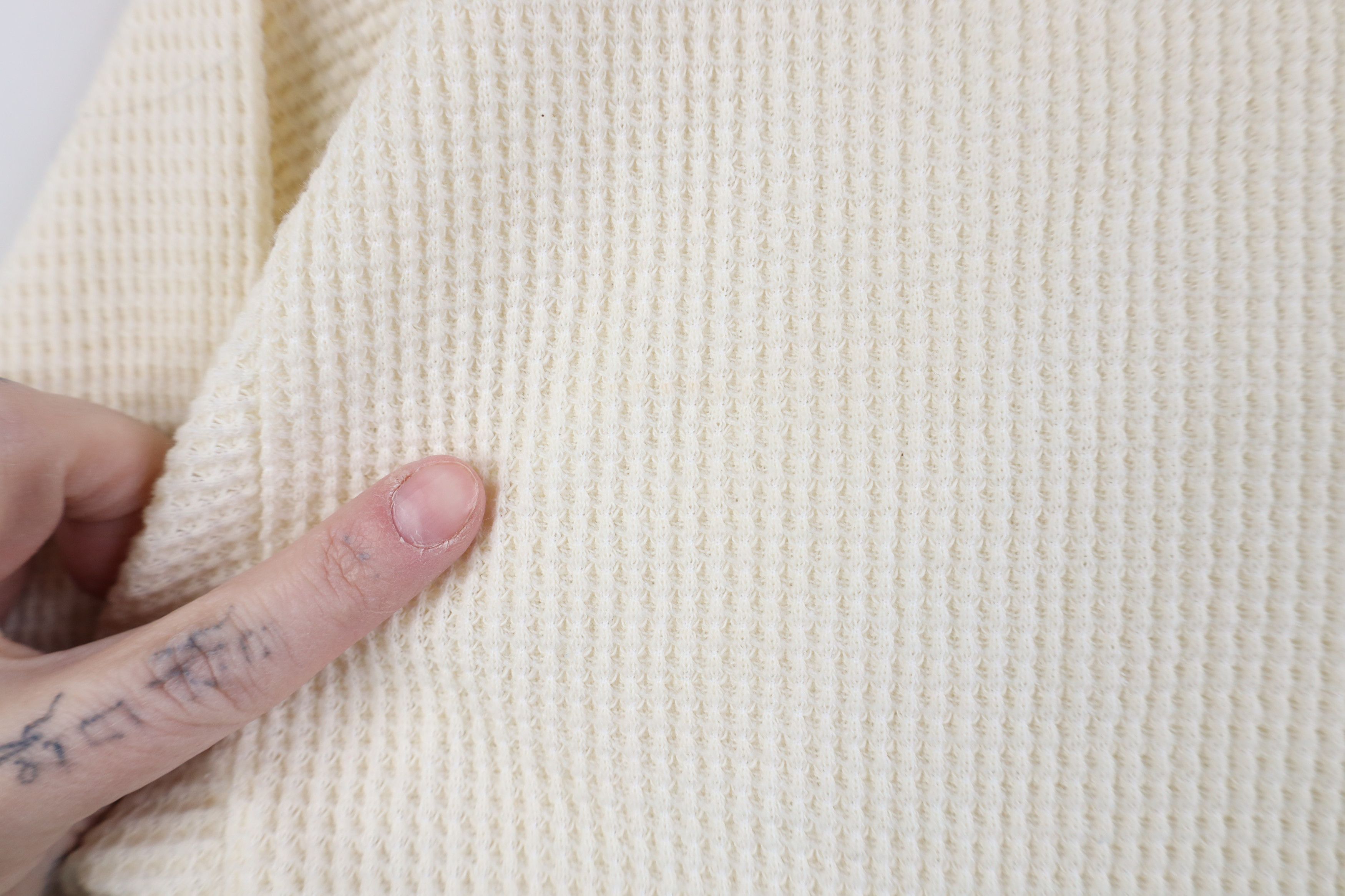Vintage Vintage 70s Streetwear Thermal Waffle Knit T-Shirt Cream USA Size US M / EU 48-50 / 2 - 5 Thumbnail