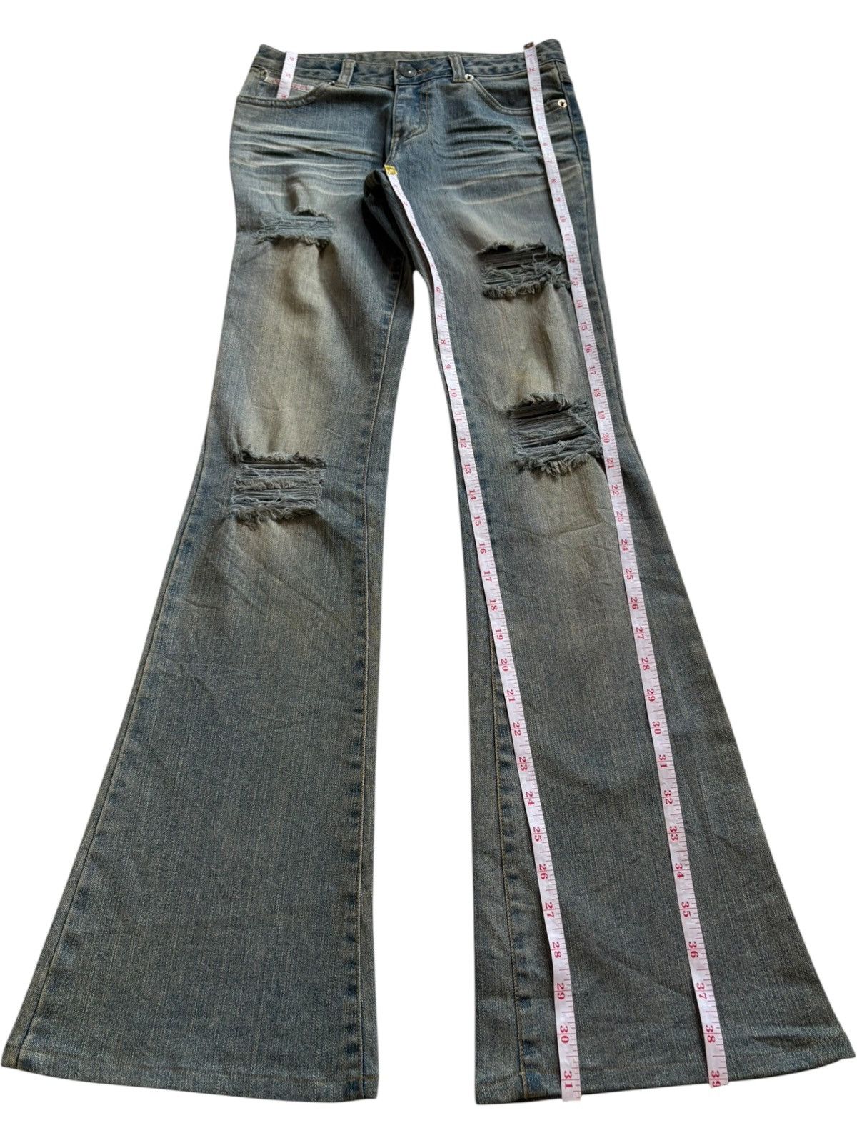 Japanese Brand Vintage Japanese Brand Mud Wash Distress Ripped Flare Jeans Size 26" / US 2 / IT 38 - 15 Thumbnail