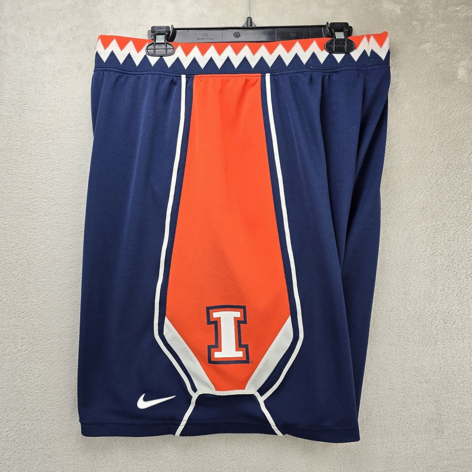 Nike Vintage Nike Illinois Fighting Illini Basketball Shorts XL Size US 36 / EU 52 - 8 Thumbnail