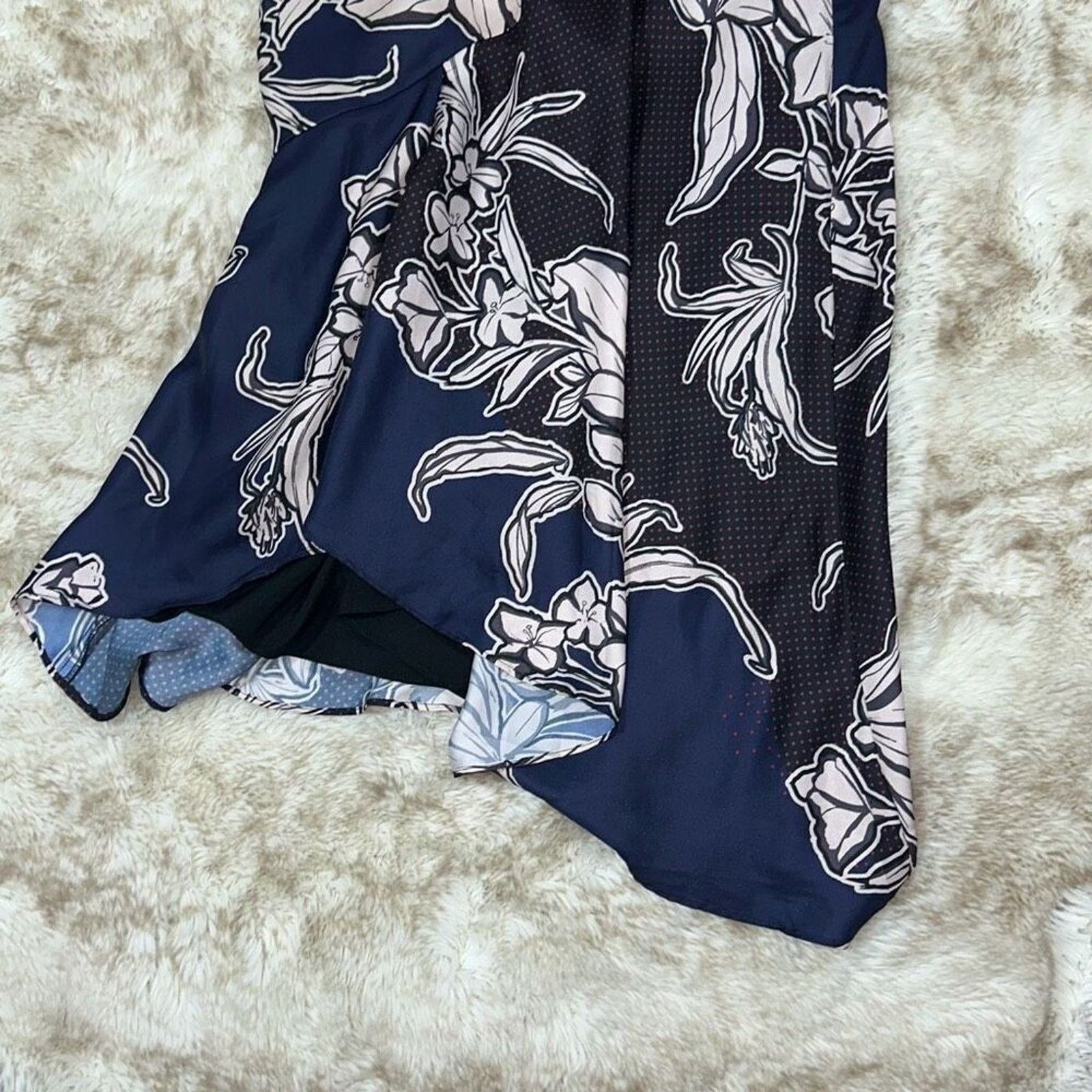 Other Harlyn modern floral patchwork v-neck mermaid gown | Sz M Size M / US 6-8 / IT 42-44 - 3 Thumbnail