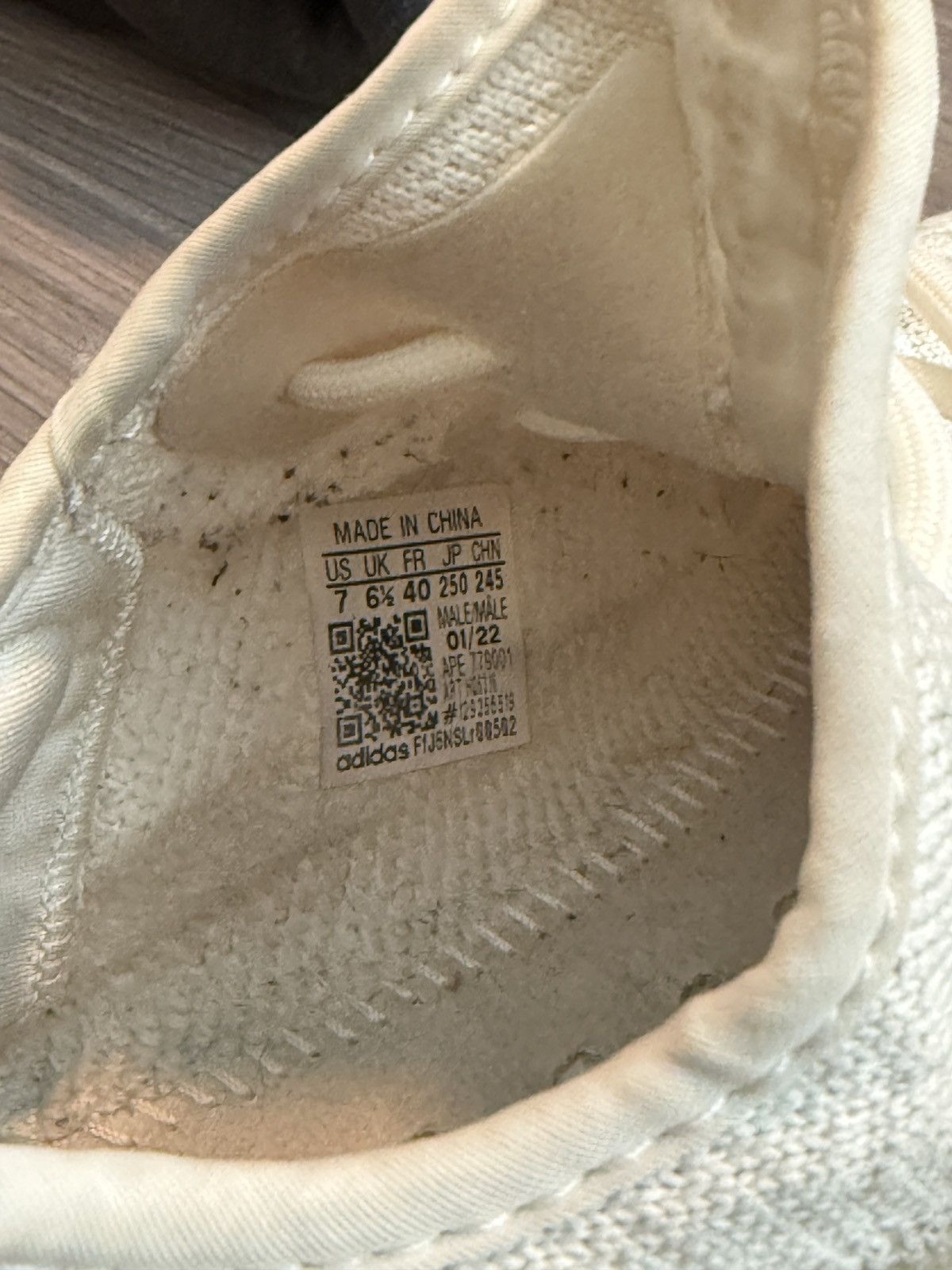 Yeezy adidas Yeezy Boost 350 V2 Size US 7 / EU 40 - 8 Thumbnail