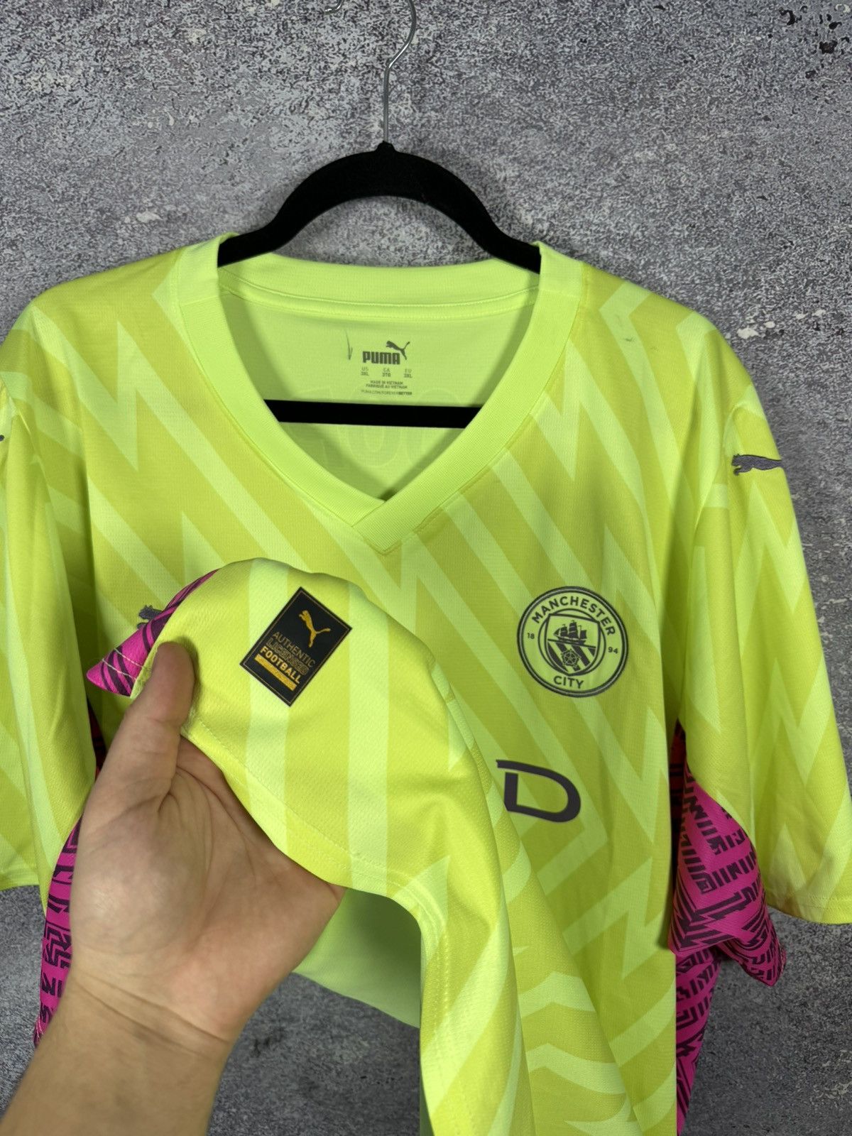 Puma × Vintage Vintage Manchester City 2023/24 GK3 Puma Soccer Jersey 3XL Size US XXL / EU 58 / 5 - 11 Thumbnail