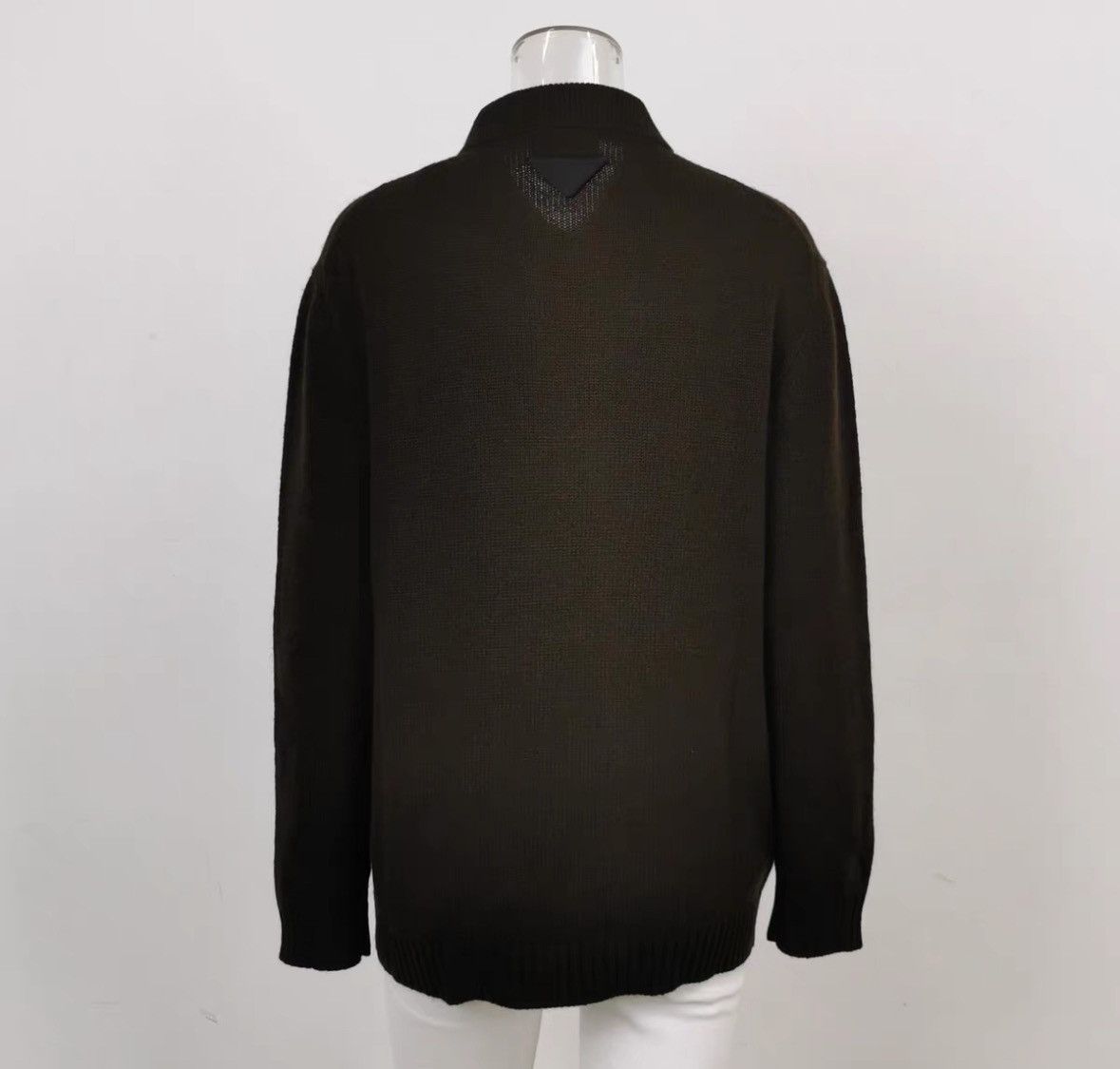 Prada Prada Wool Long Sleeve Polo Sweater in Dark Brown . Size M / US 6-8 / IT 42-44 - 2 Thumbnail