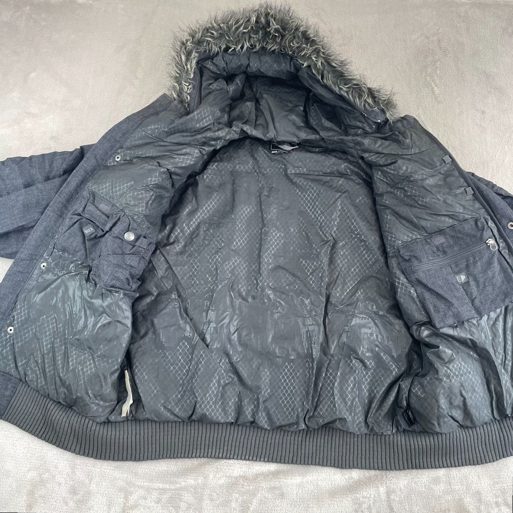 The North Face The North Face Jacket Men Small Gray Limited Edition 2007 Padded Down HyVent Zip Hooded Parka Mens S Gray Limited Edition Down HyVent Size US S / EU 44-46 / 1 - 7 Thumbnail