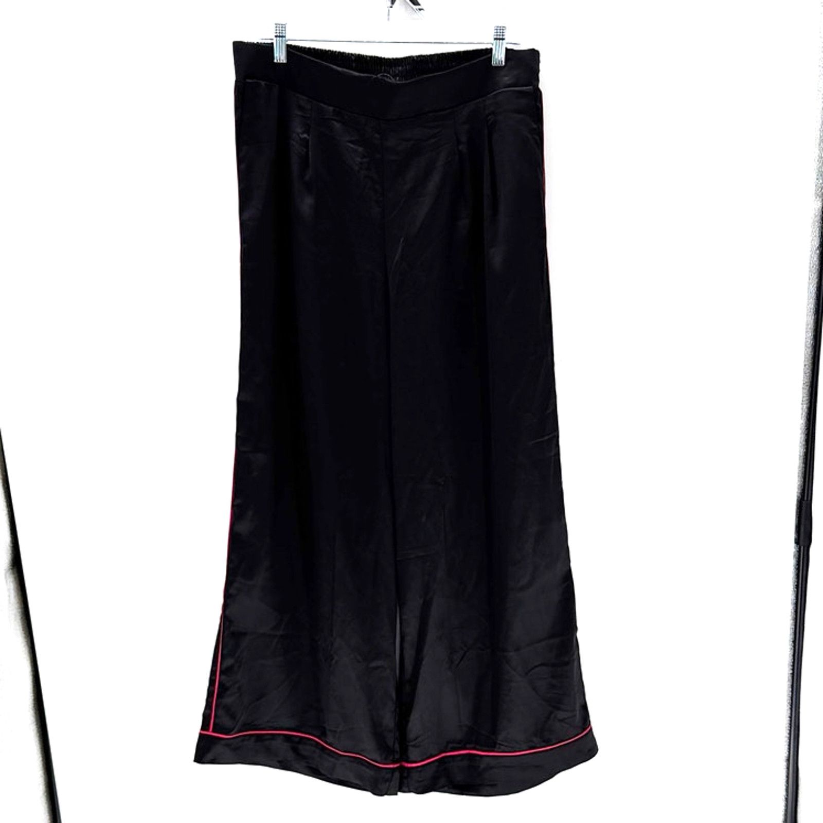 Other Torrid Wide Leg High-Rise Pull-On Satin Pants black pink L Size 36" / US 14 / IT 50 - 2 Thumbnail