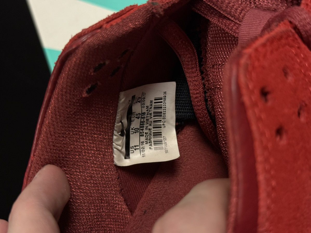 11 - Nike Zoom Dunk Low Pro SB 'Track Red' 854866-616