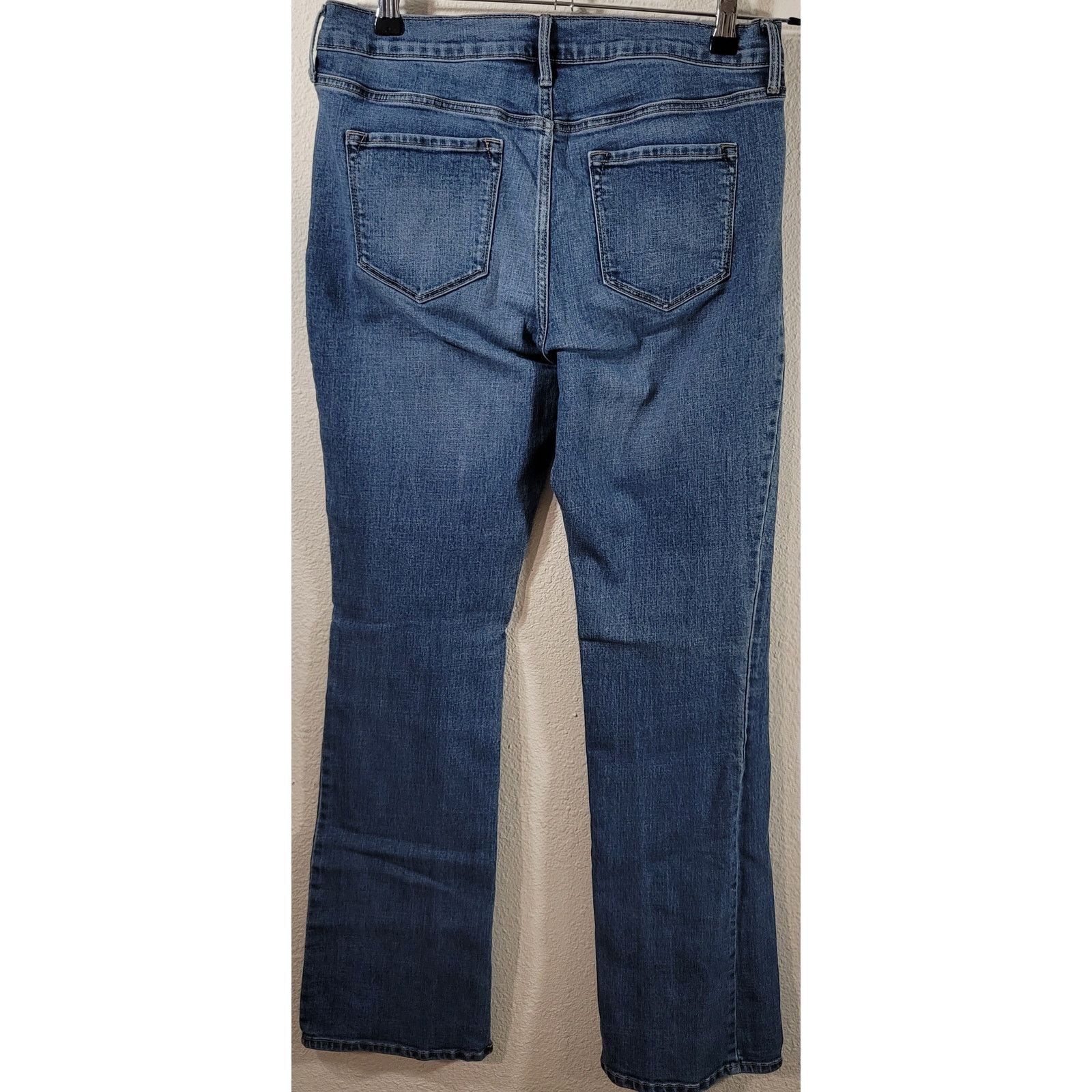 Old Navy Old Navy Blue Light Washed Mid Rise Denim Jeans 10 Size 32" / US 10 / IT 46 - 4 Thumbnail