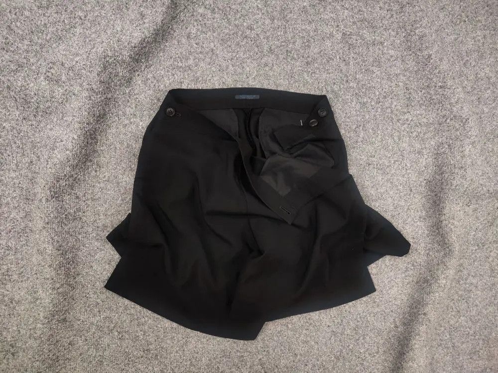 Yohji Yamamoto Yohji Yamamoto Y's Regulation Laine Wool Womens Tuck Shorts Size 30" / US 8 / IT 44 - 1 Thumbnail