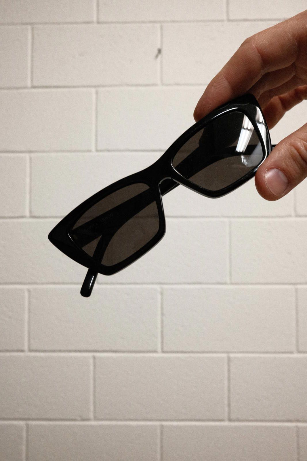 Saint Laurent Paris Saint Laurent Black Rectangular Sunglasses with Case Size ONE SIZE - 6 Thumbnail