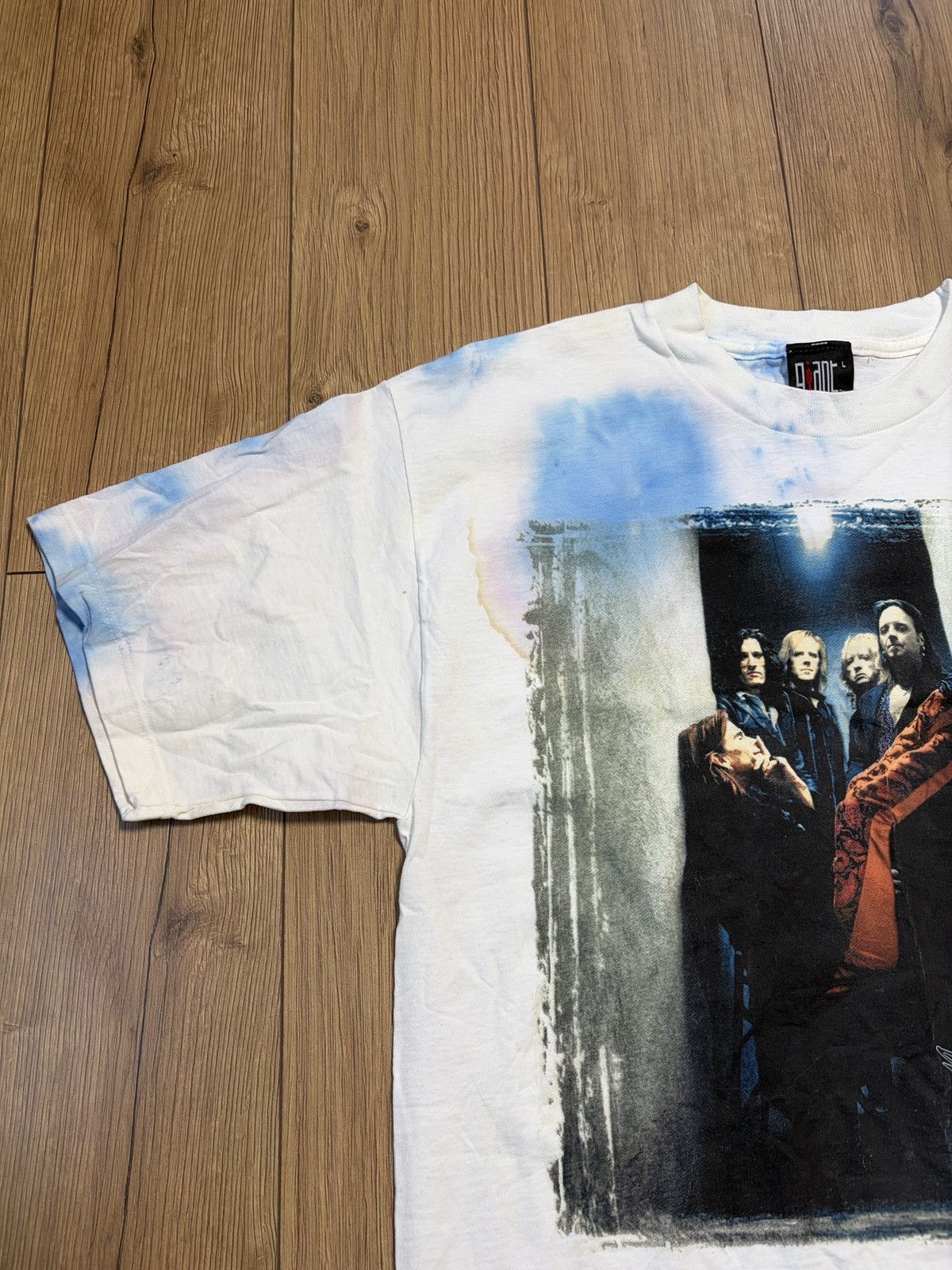 Aerosmith 1997 Aerosmith Nine Lives World Tour GIANT Vintage T-shirt Size US L / EU 52-54 / 3 - 5 Thumbnail