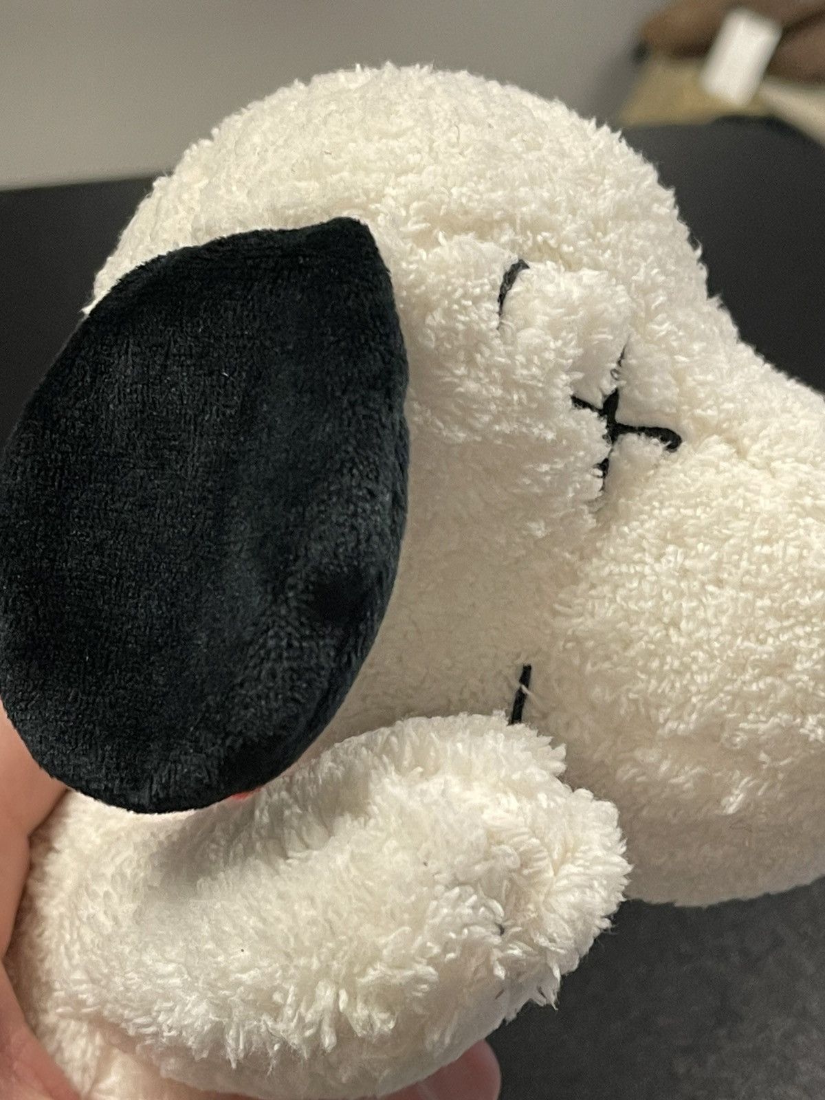 Kaws KAWS x Uniqlo x Peanuts Snoopy Plush (Small) White Size ONE SIZE - 7 Thumbnail