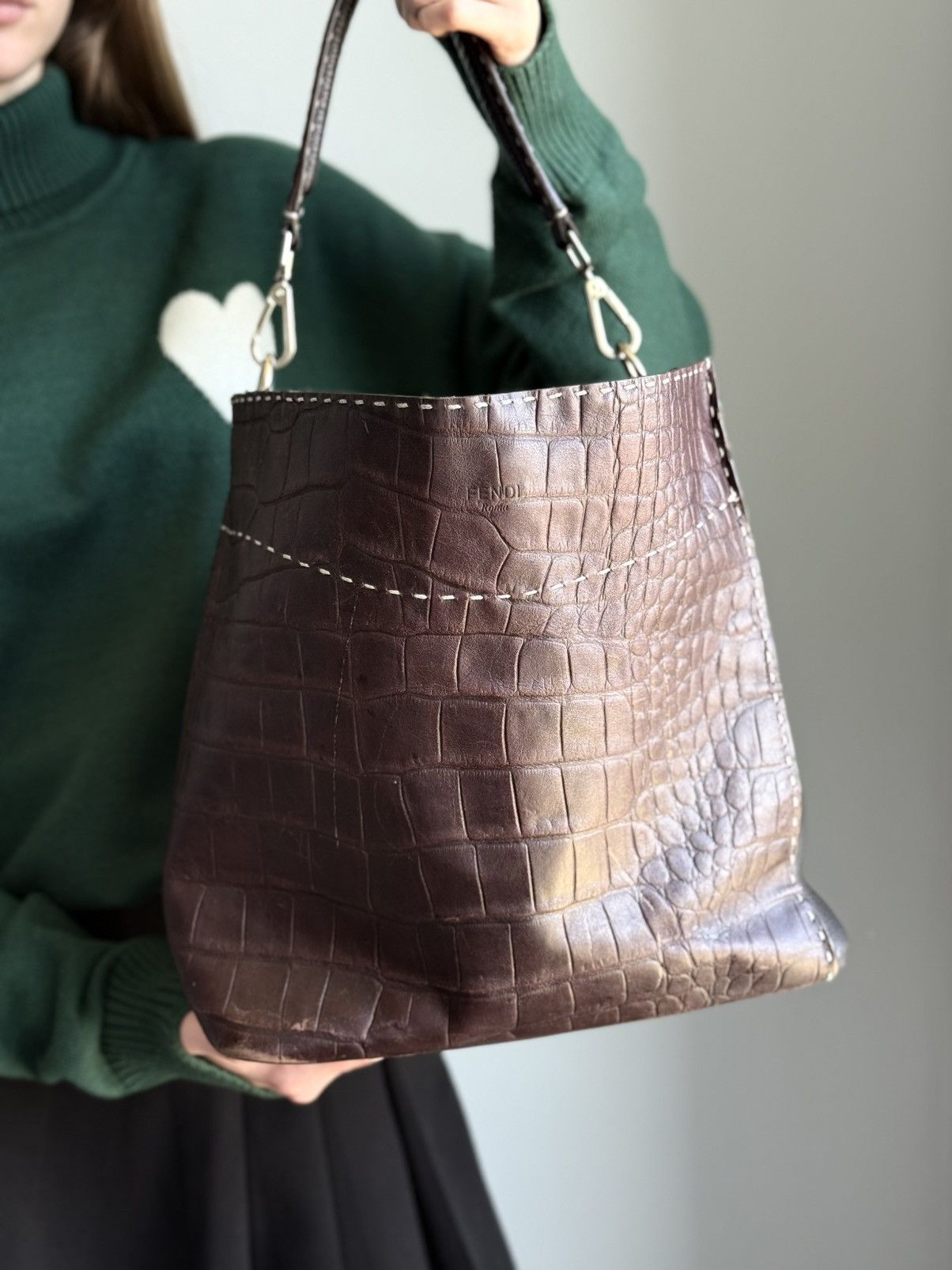 Fendi Fendi Roma Croc Style Leather Hobo Bag Deep Burgundy Black Size ONE SIZE - 8 Thumbnail
