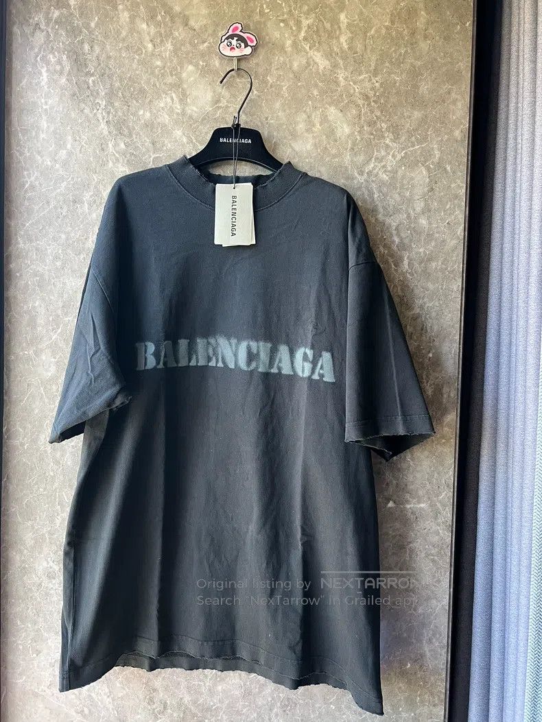 Balenciaga Balenciaga Front and Back Blurred Letter Short Sleeve S Size US S / EU 44-46 / 1 - 1 Thumbnail