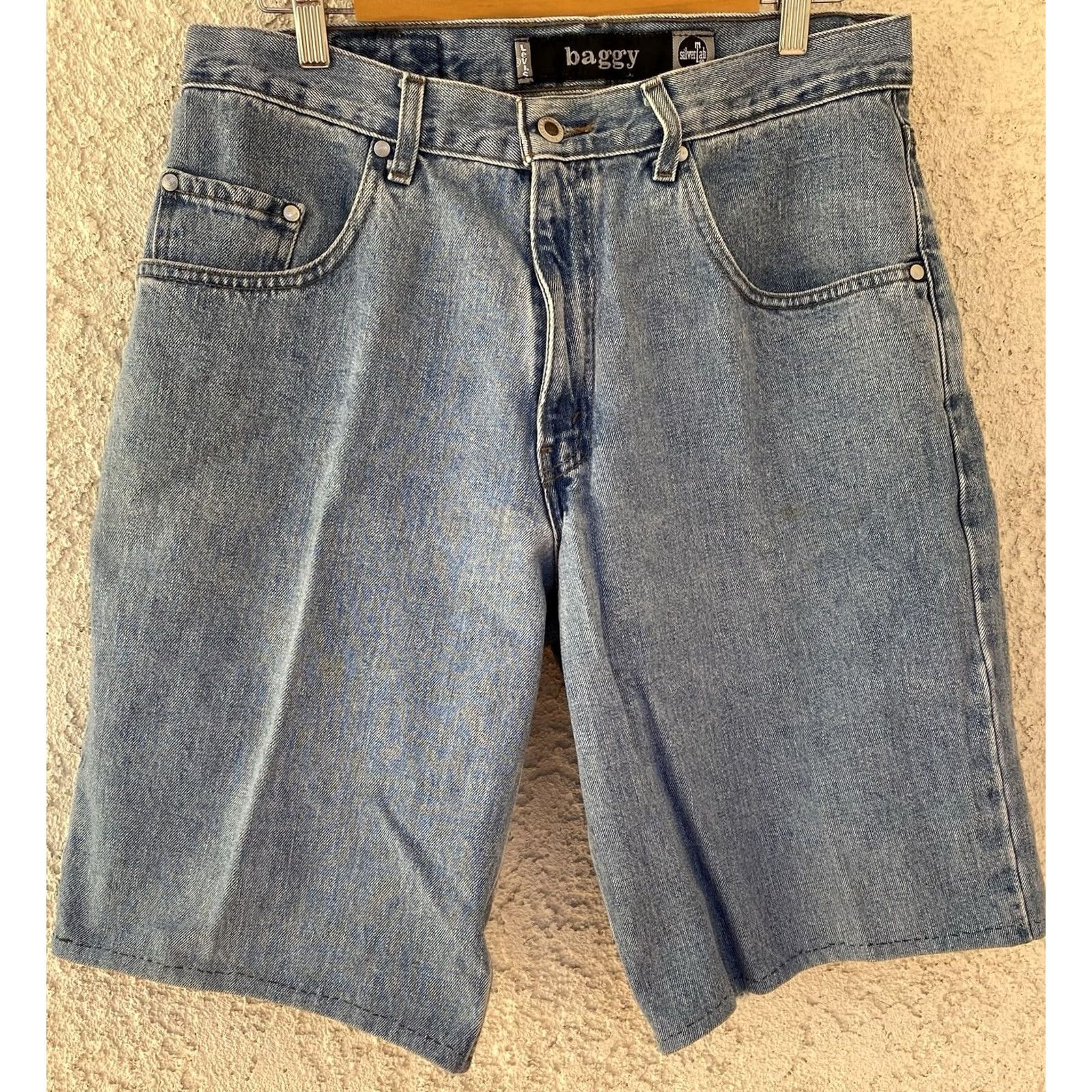 Levi's VINTAGE Levi's SilverTab Baggy Denim Shorts 33 Waist 34 Inseam 12 Hemmed Jorts Blue Mens Denim Shorts Modern/Travel Casual Classic Size US 33 - 5 Thumbnail
