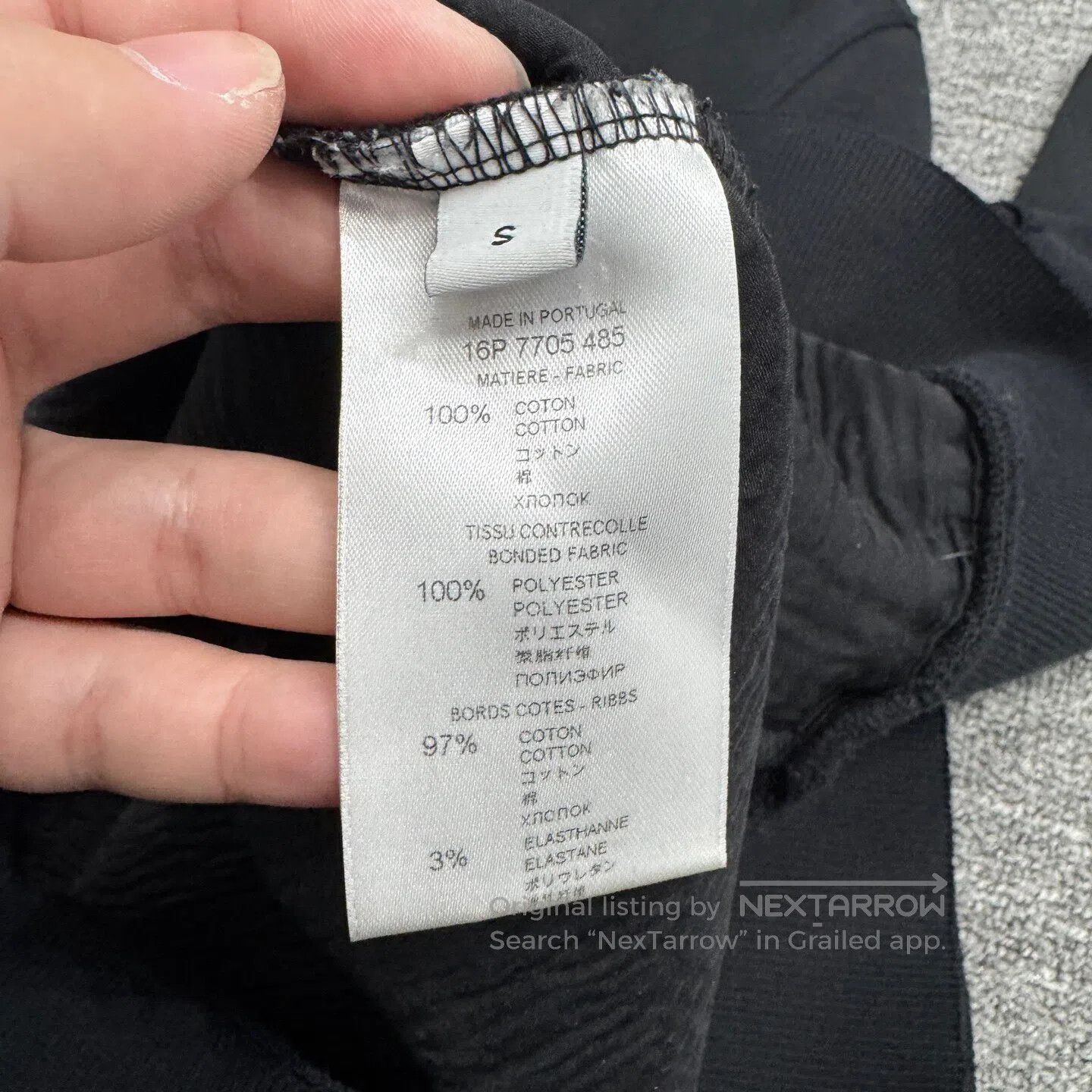 Givenchy Givenchy A hoodie with a hole that gives it an aged look| Size US S / EU 44-46 / 1 - 4 Thumbnail