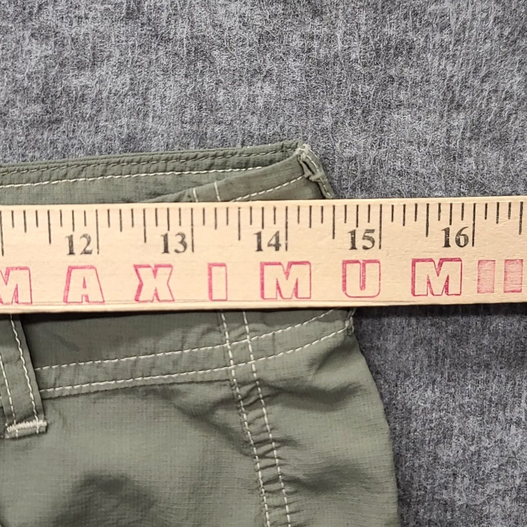 Vintage Kuhl Shorts Womens 6 Trekr Regular Fit Mid Rise Quick Dry Outdoors Hiking Cargo Pocket Green Nylon 7 in Inseam Size 28" / US 6 / IT 42 - 7 Thumbnail