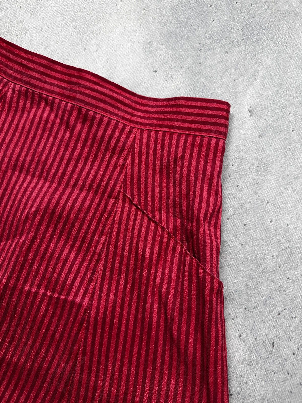 If Six Was Nine Vintage Oleana Silk Midi Skirt Red Stripe Rare XS Lux Item Size 26" / US 2 / IT 38 - 8 Thumbnail