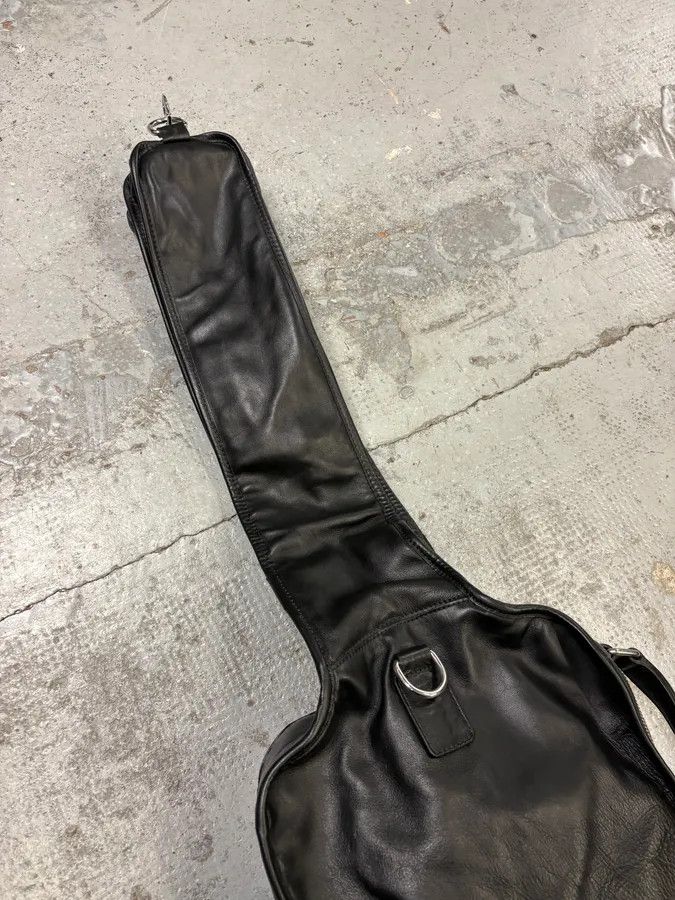 Maison Margiela 2012 Maison Margiela H&M Black Guitar Leather Bag Size ONE SIZE - 7 Thumbnail