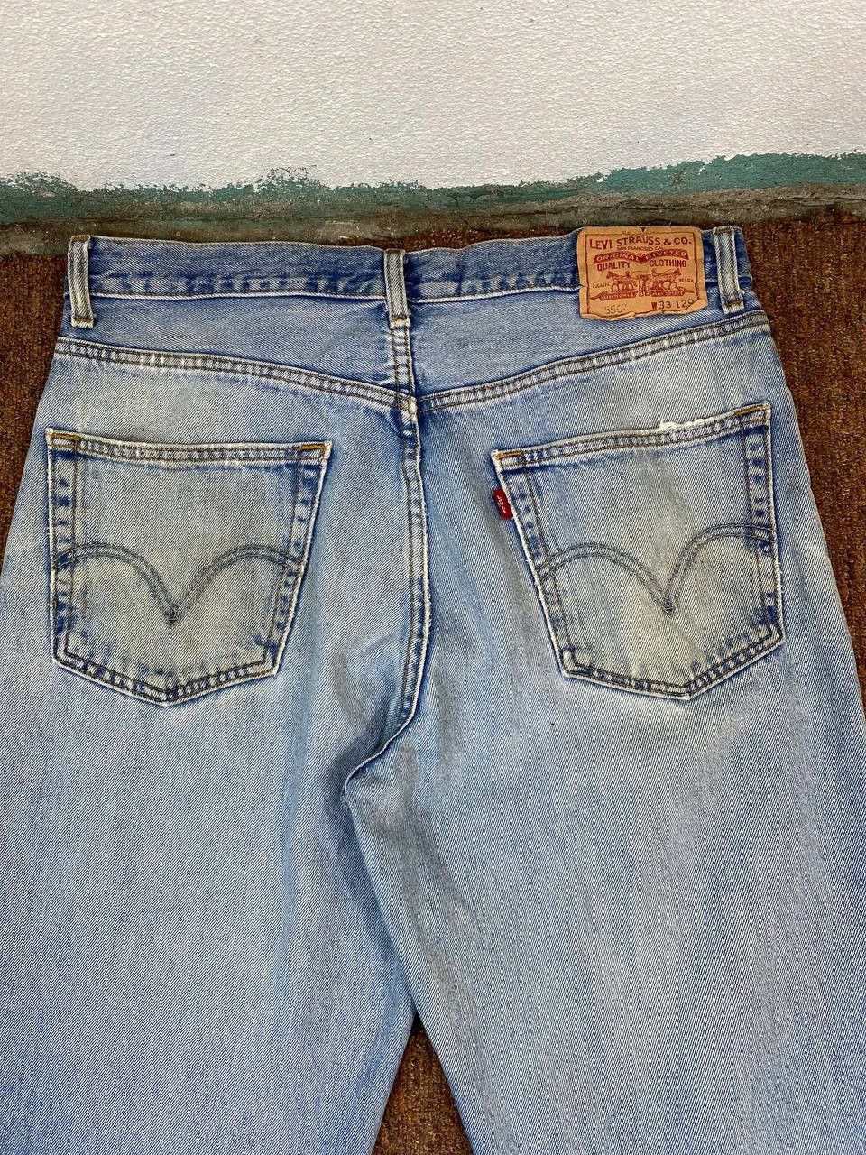 Levi's vintage levis 550 relaxed fit distressed denim Size US 35 - 3 Thumbnail
