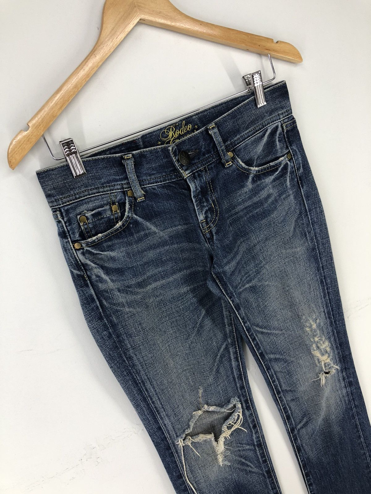 Japanese Brand Rodeo Crowns Low Rise Distressed Faded Blue Jeans Size 28" / US 6 / IT 42 - 3 Thumbnail