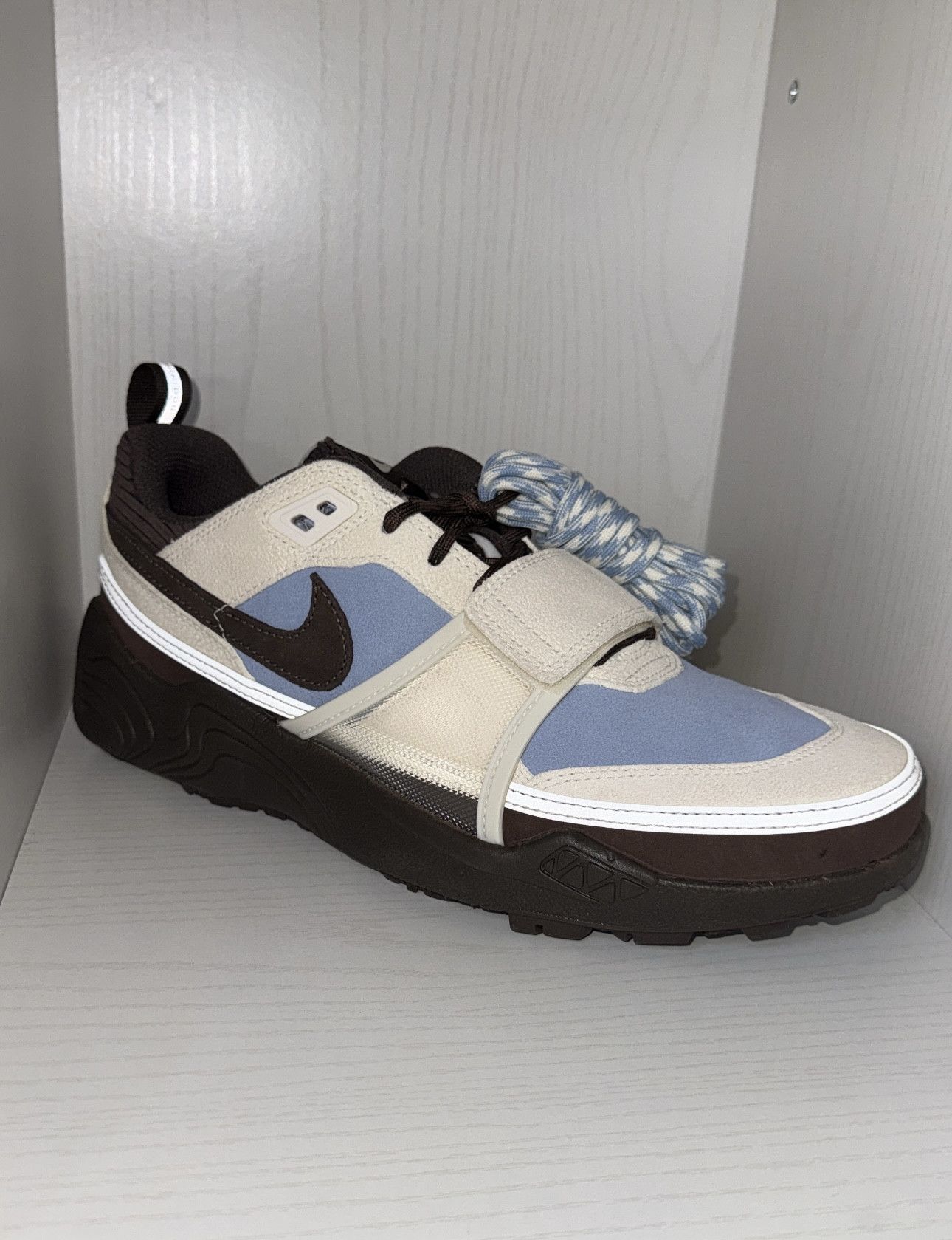 Nike × Travis Scott Travis Scott x Nike Zoom Field Jaxx 'Leche Blue' Size US 9.5 / EU 42-43 - 5 Thumbnail