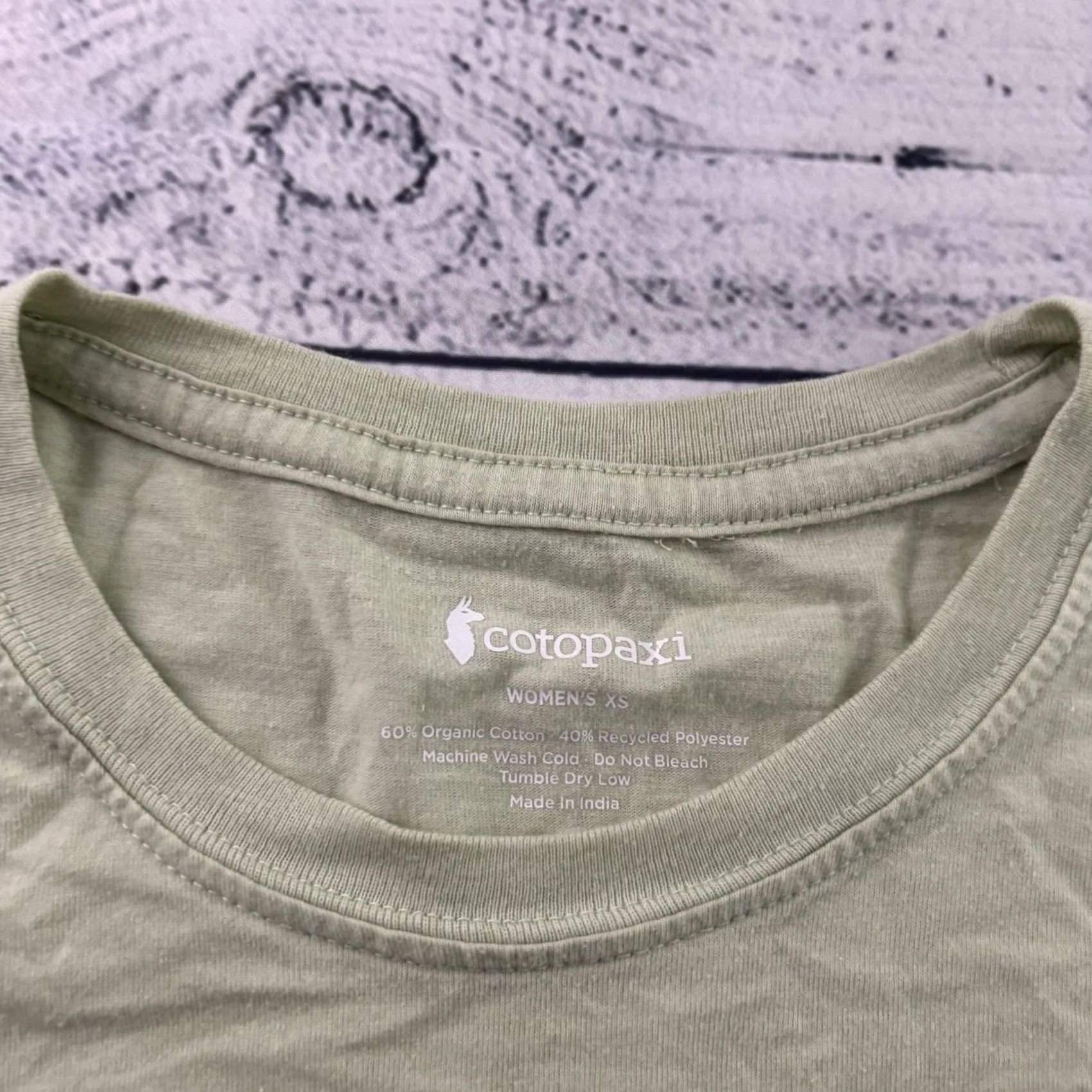 Cotopaxi Cotopaxi Short Sleeve Logo T Shirt Women's XS Green Yellow Shirt XS Womens Cotopaxi Logo T-Shirt Green Size XS / US 0-2 / IT 36-38 - 2 Thumbnail