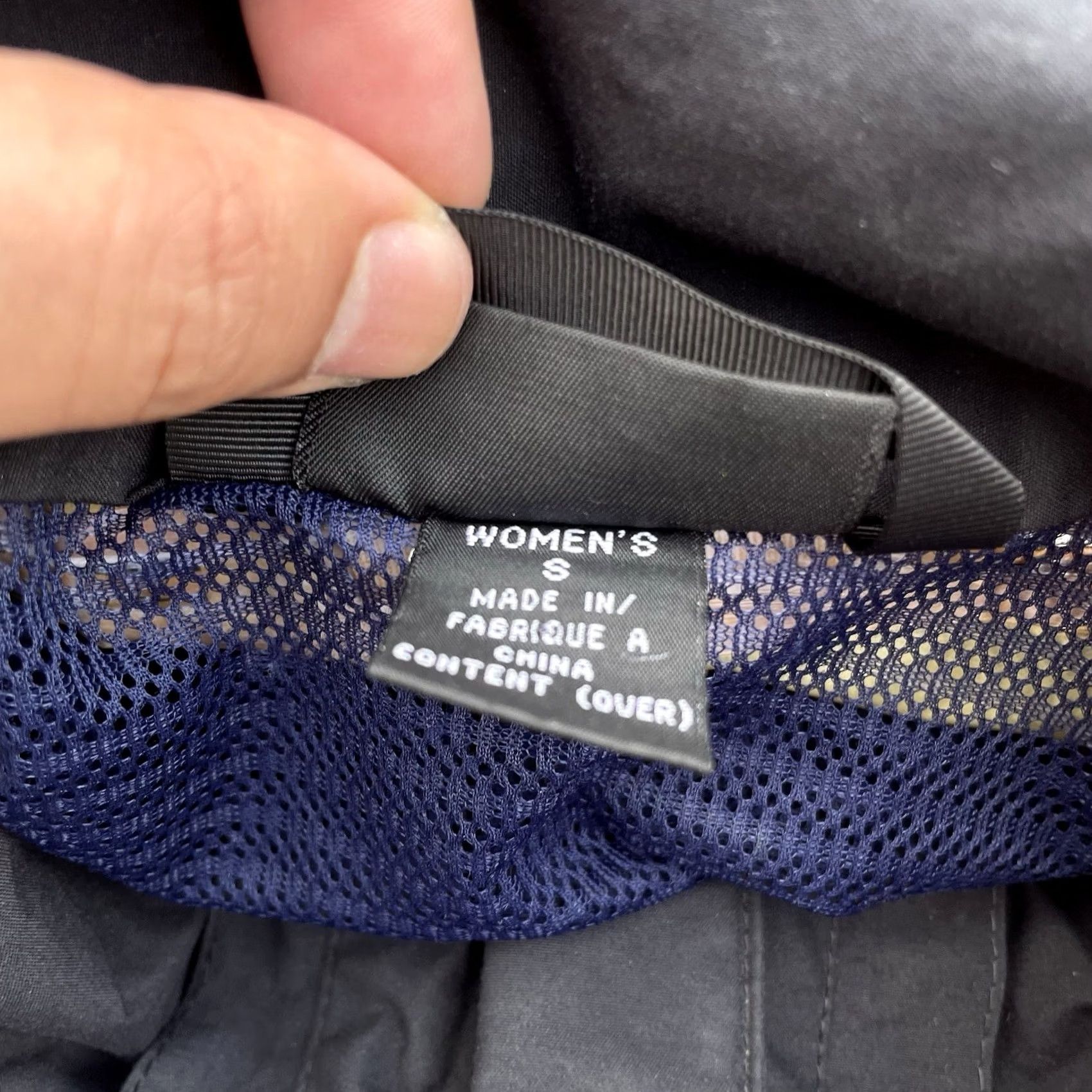Patagonia VINTAGE Patagonia Black Shell Goretex Jacket S Womens Liquid Sky Y2K Tech Size S / US 4 / IT 40 - 7 Thumbnail