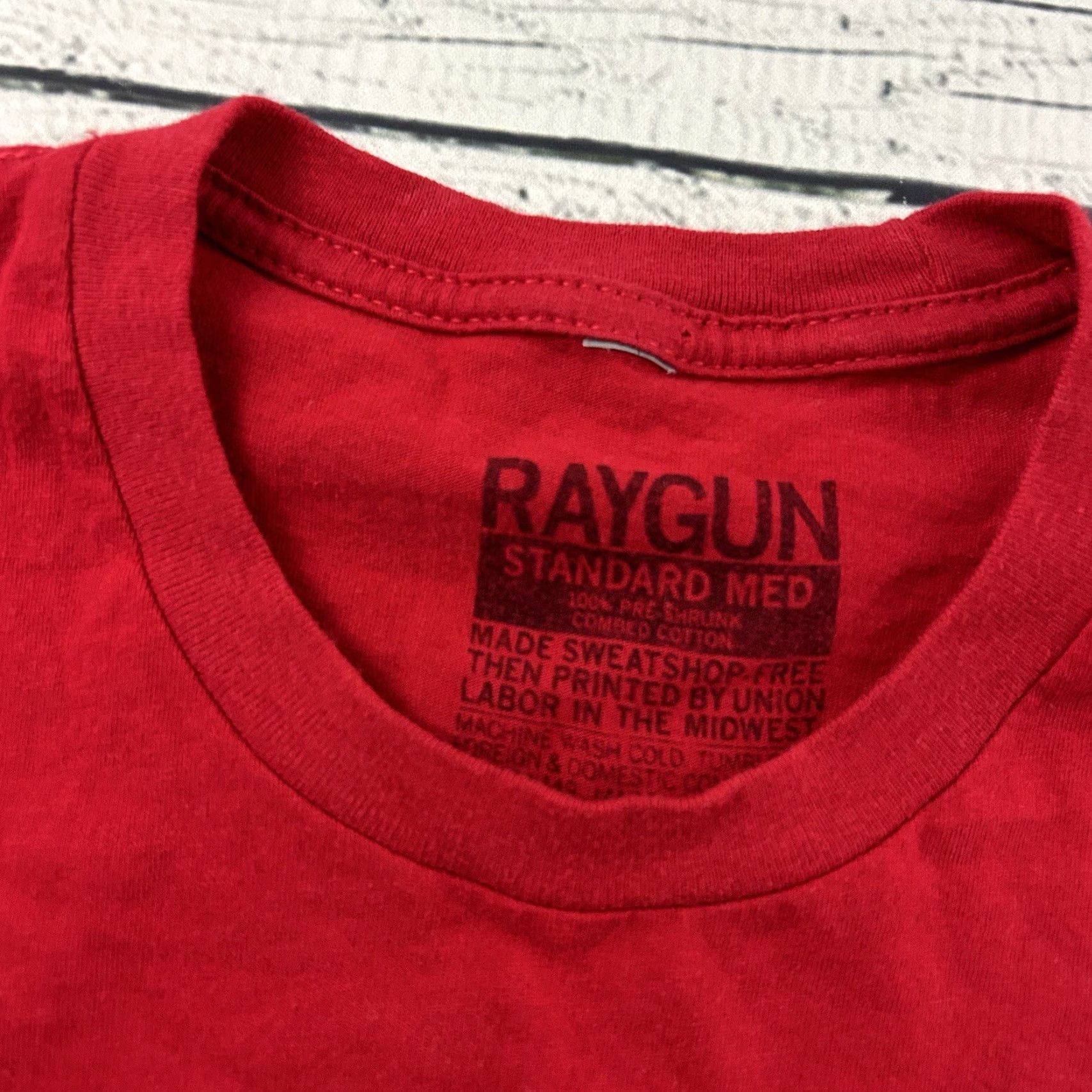 Vintage Raygun I Put The Sin In Wisconsin Short Sleeve T Shirt Men's M Red Size US M / EU 48-50 / 2 - 2 Thumbnail