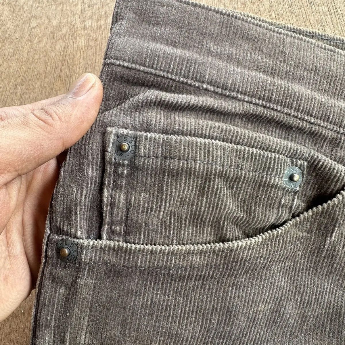 Levi's 90’s Vintage Levi’s 517 FLARE/BOOTCUT Corduroy Madein Japan Size US 31 - 10 Thumbnail