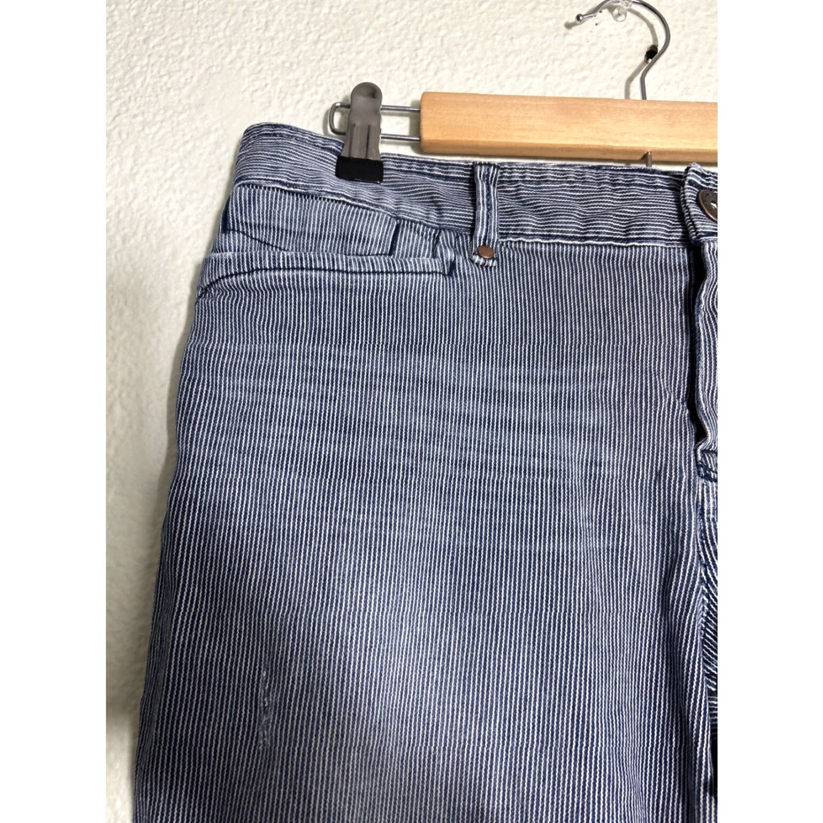 Eddie Bauer Eddie Bauer Womens Pants Striped Blue White Distressed Cotton Spandex 8 Regular 32in Inseam Womens Size 30" / US 8 / IT 44 - 7 Thumbnail